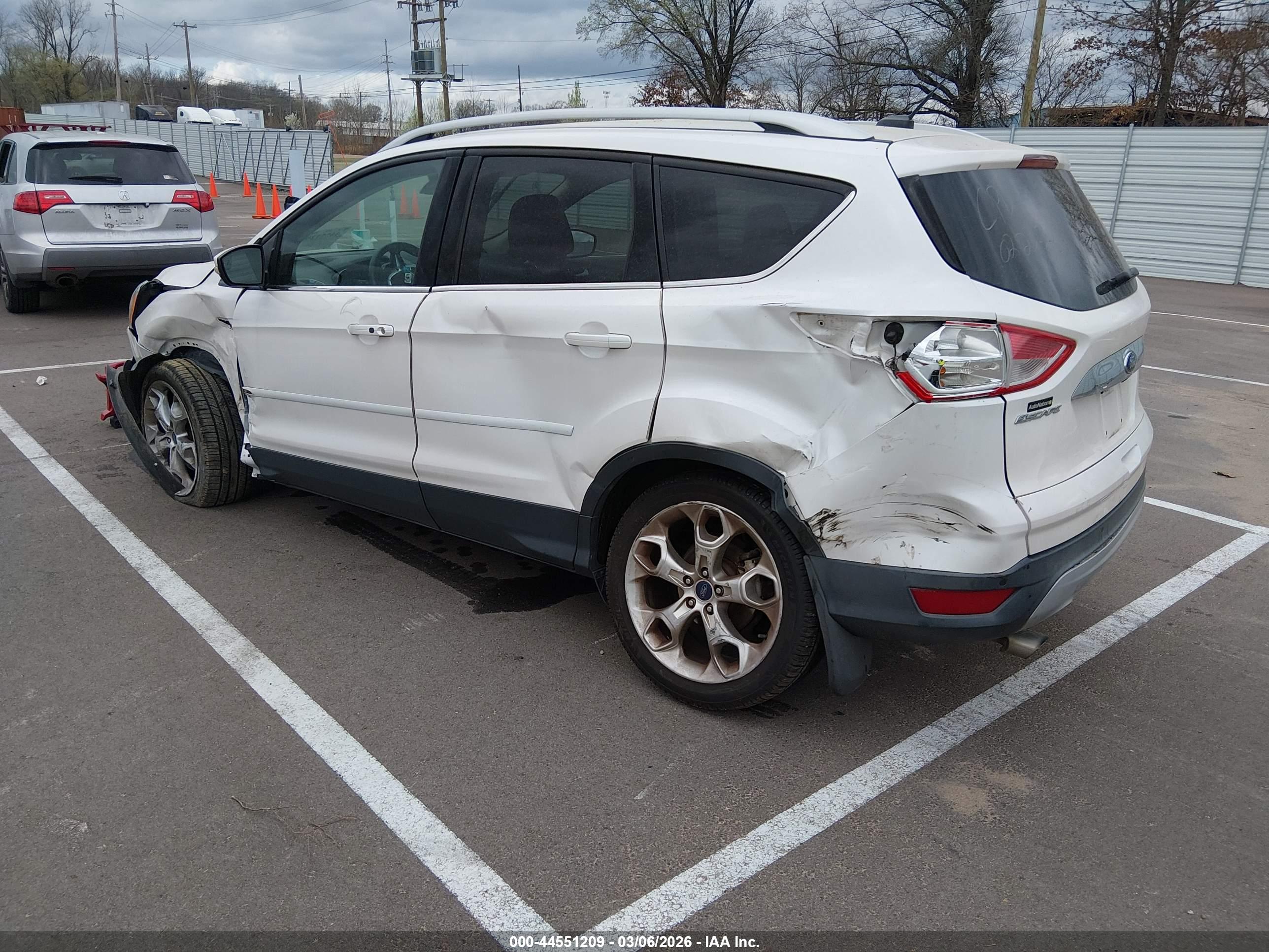 FORD ESCAPE image 3