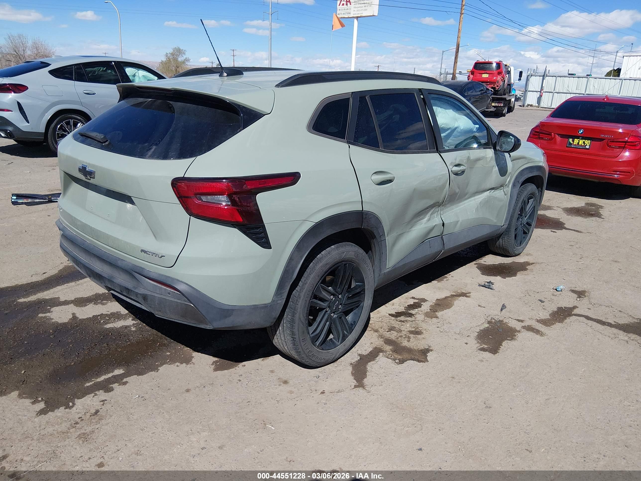 CHEVROLET TRAX image 4