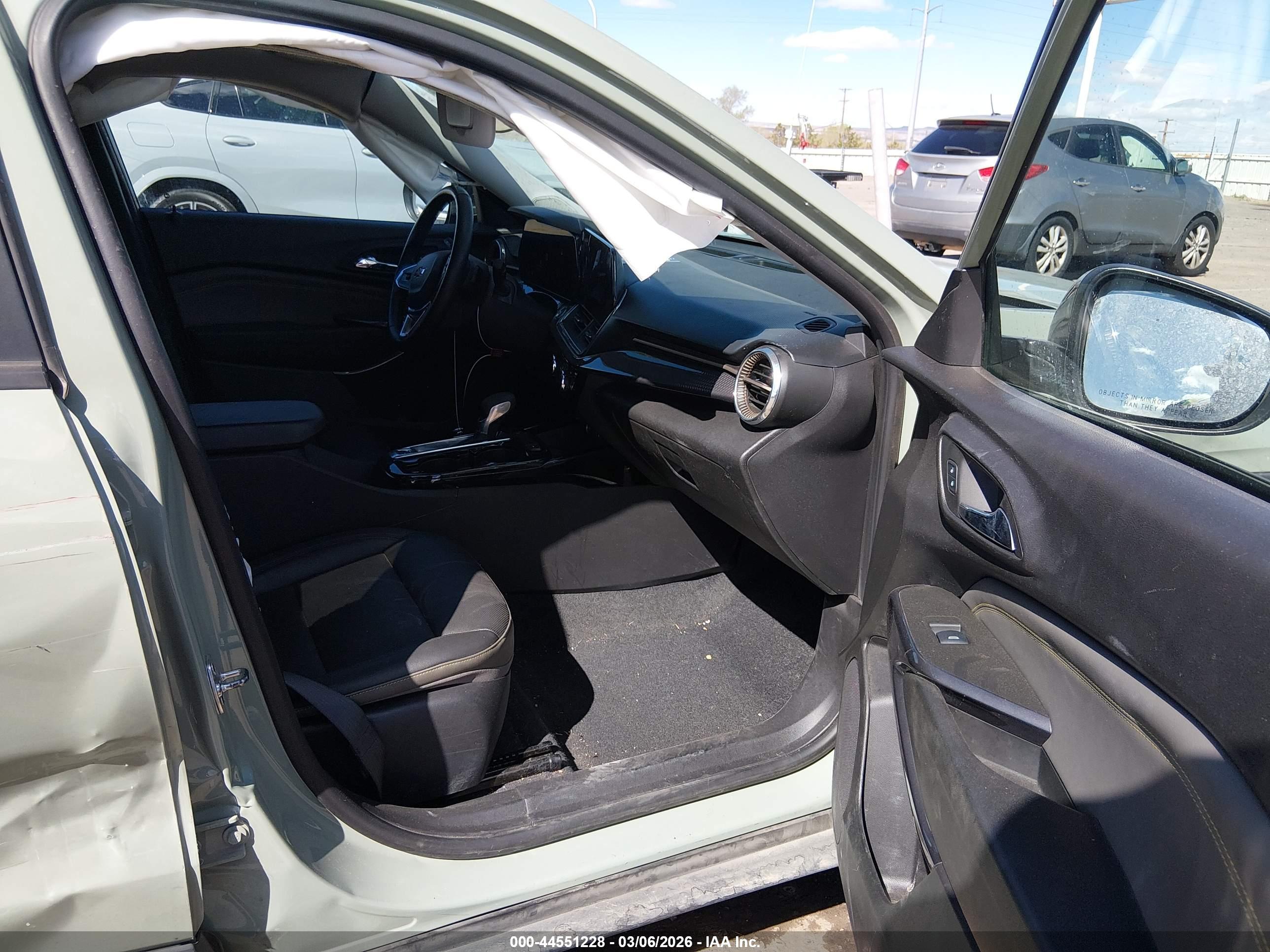 CHEVROLET TRAX image 5