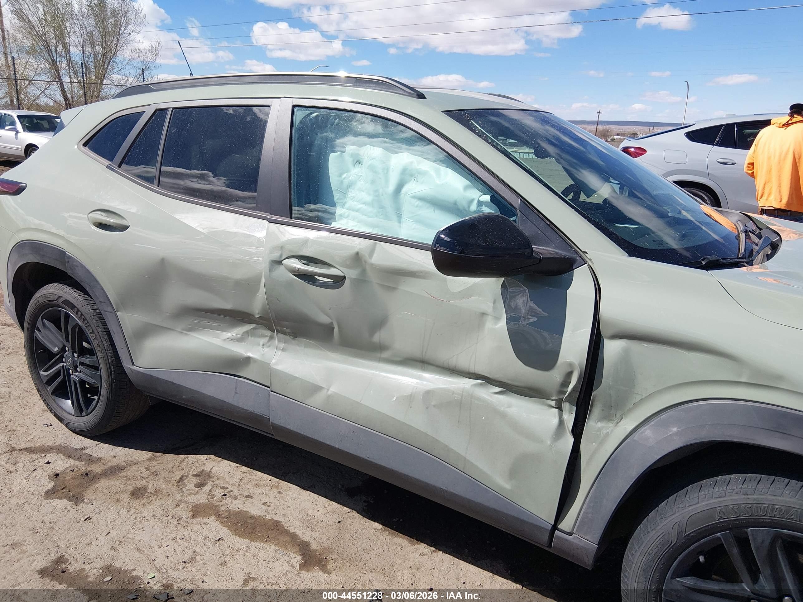 CHEVROLET TRAX image 6