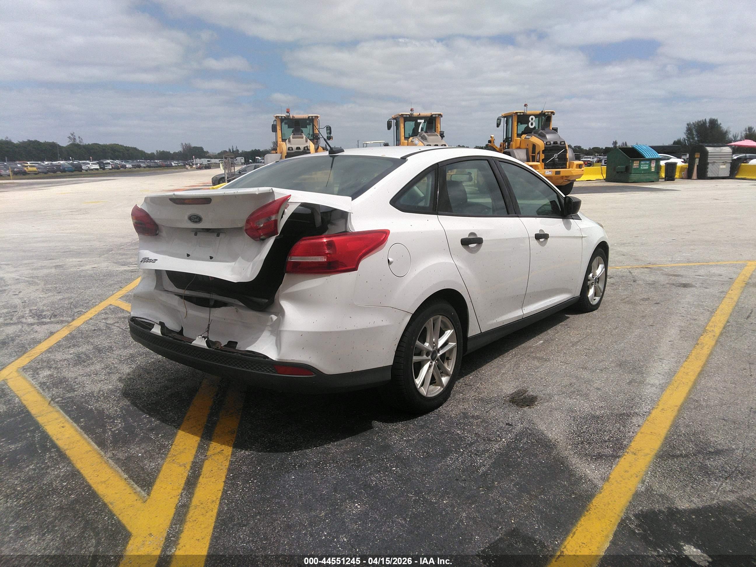 FORD FOCUS image 4