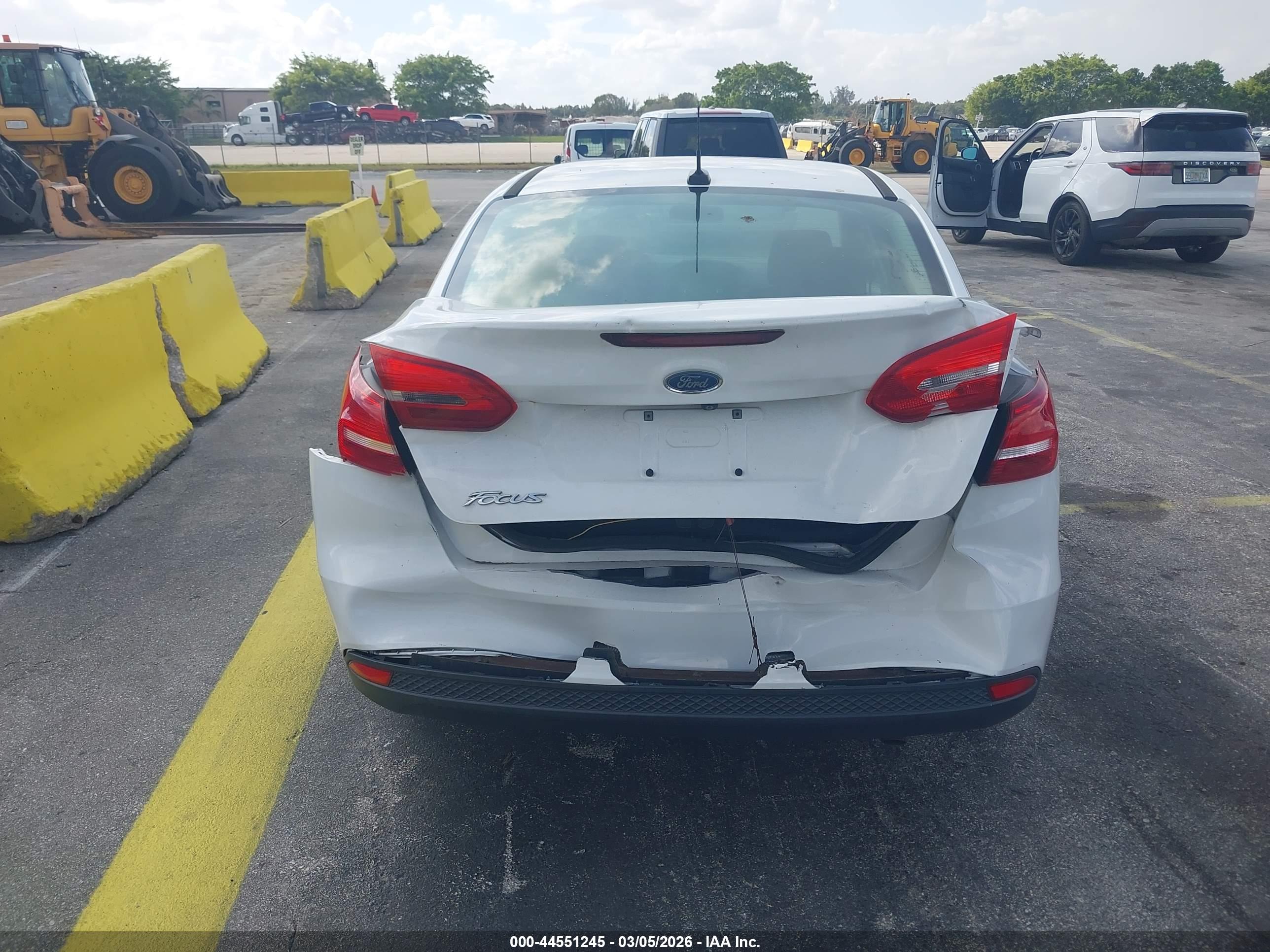 FORD FOCUS image 6
