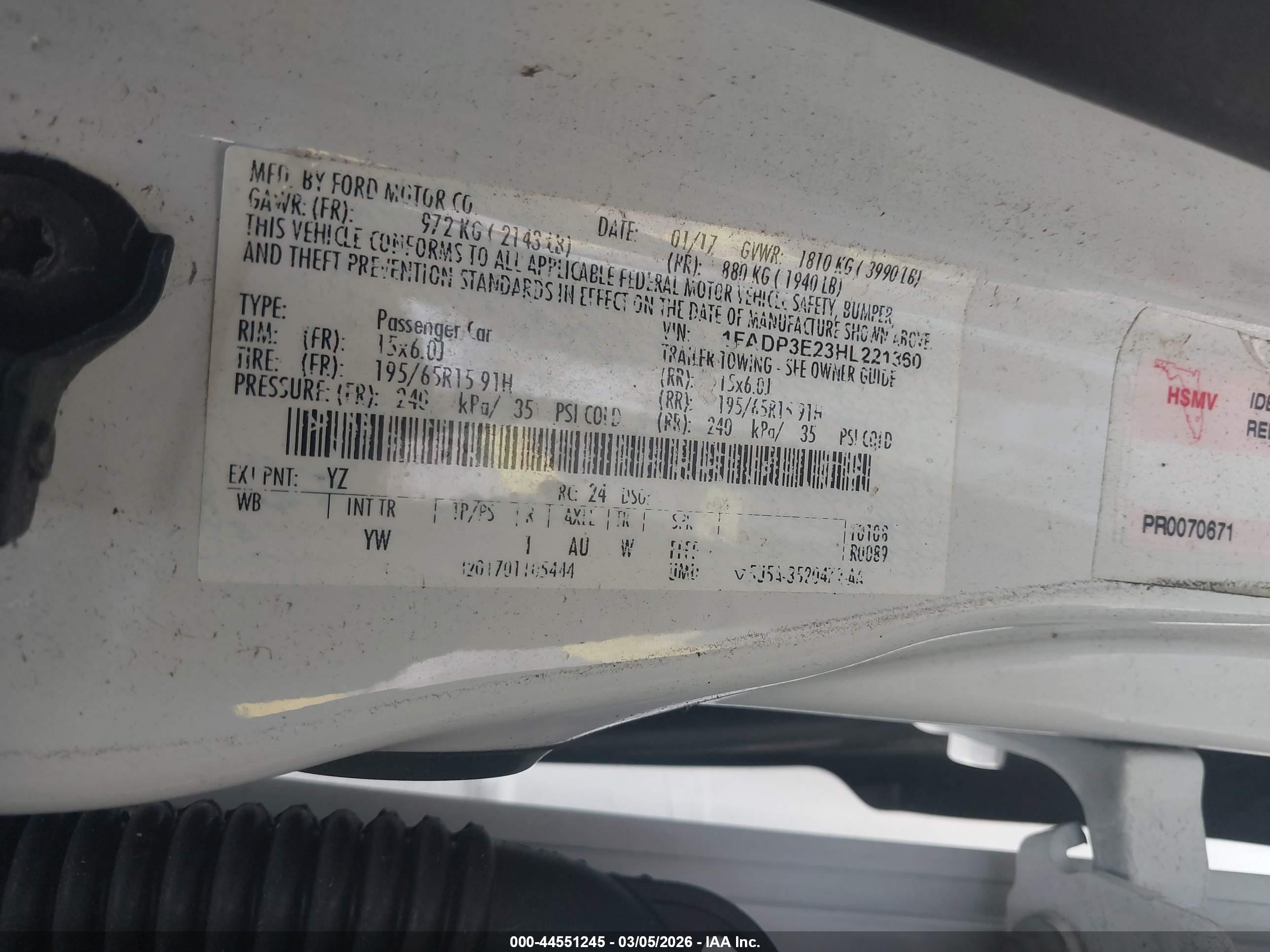 FORD FOCUS image 9