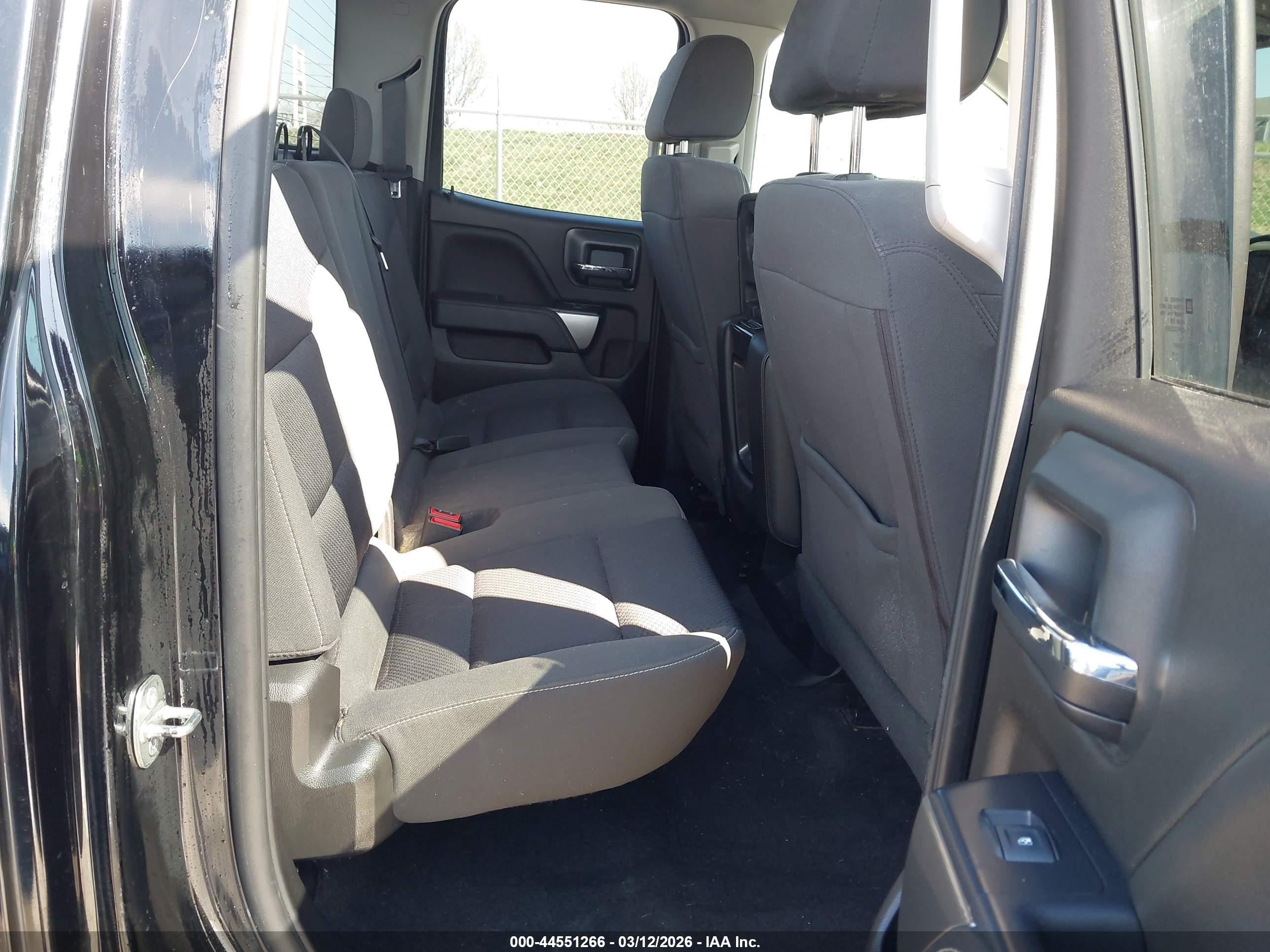 CHEVROLET SILVERADO image 8