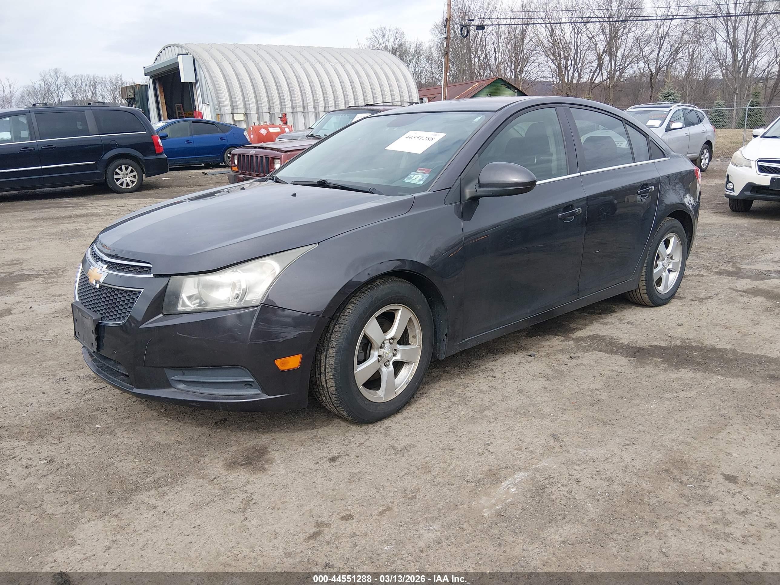 CHEVROLET CRUZE image 2