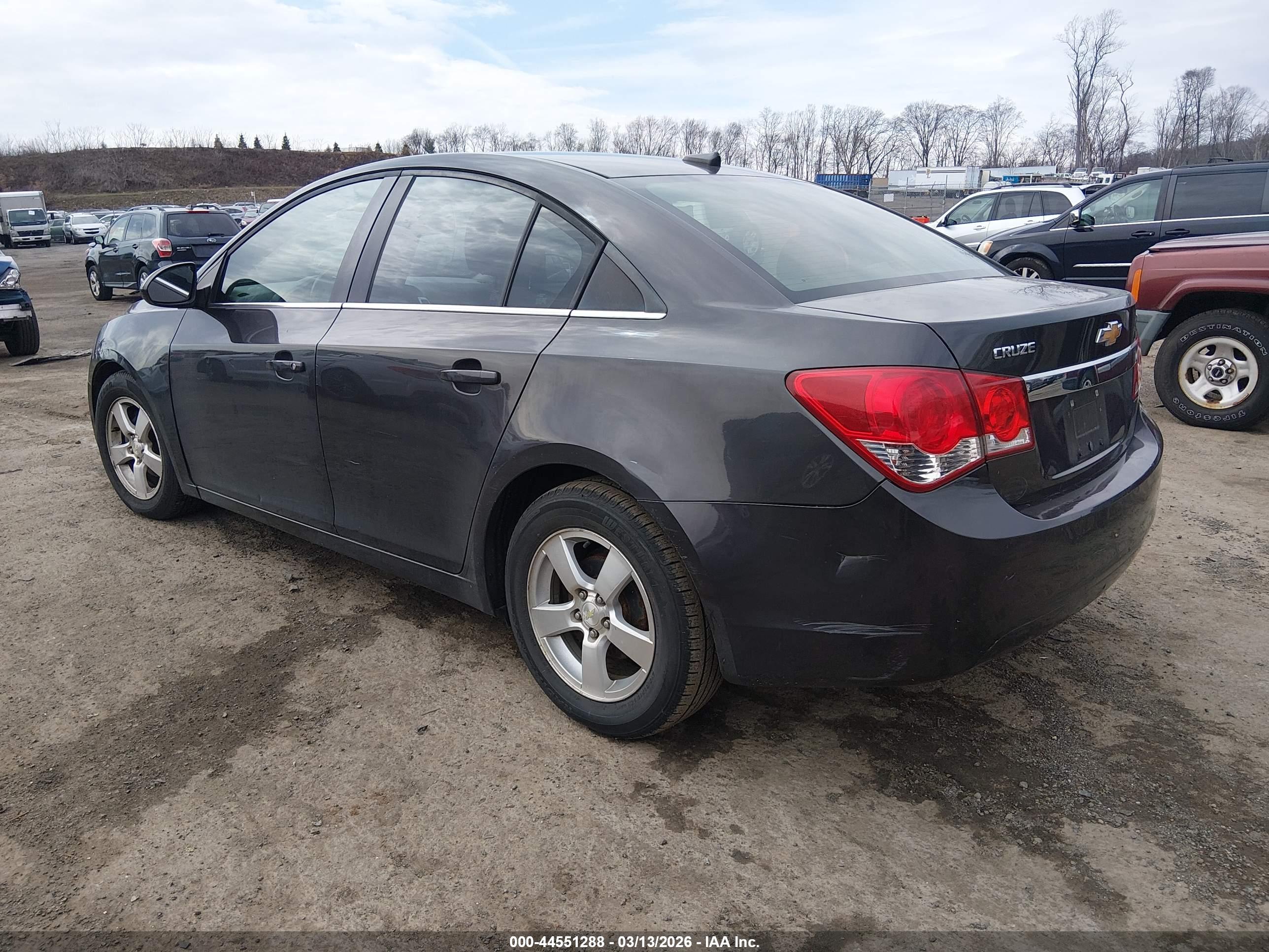 CHEVROLET CRUZE image 3