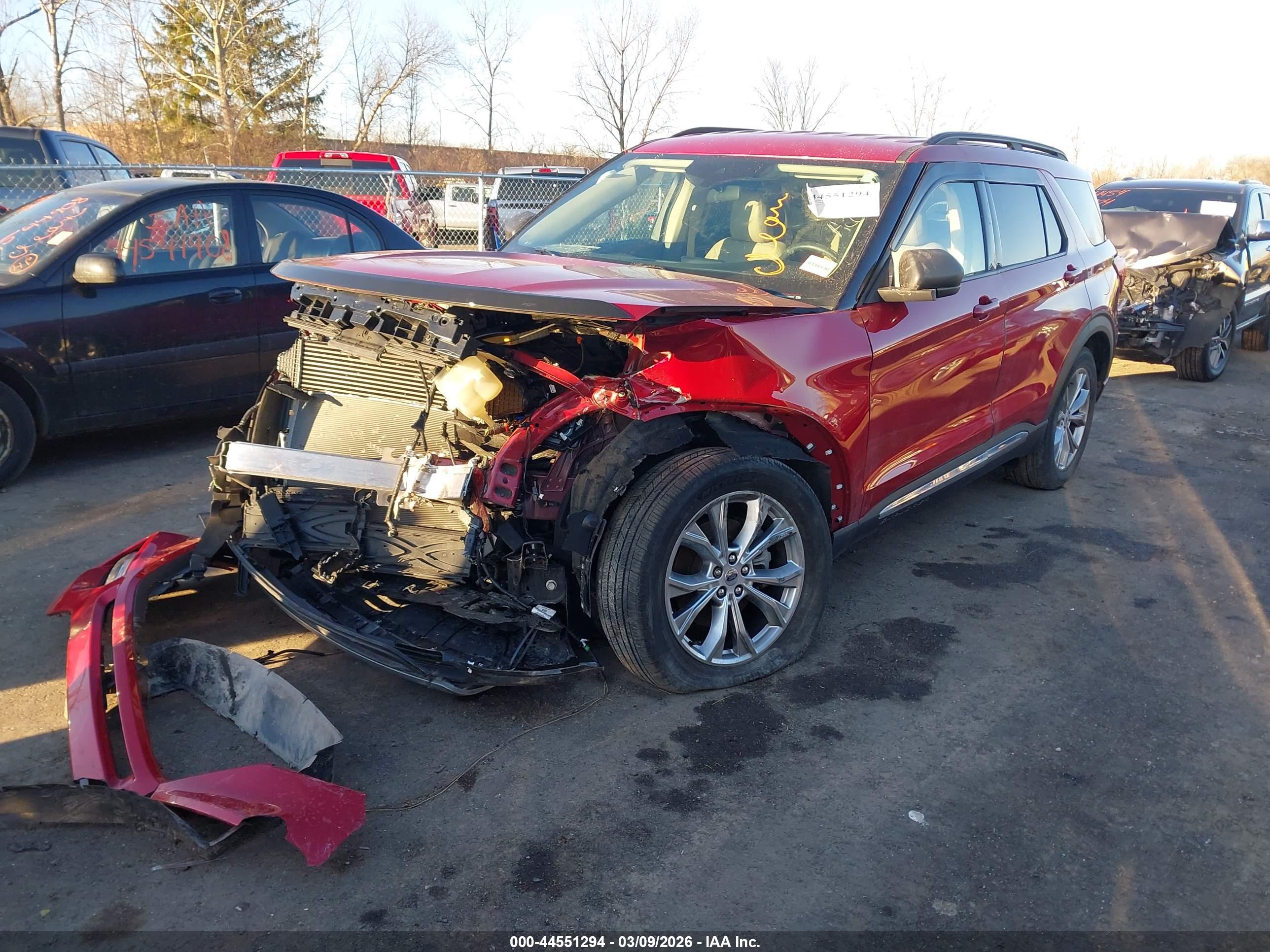 FORD EXPLORER image 2