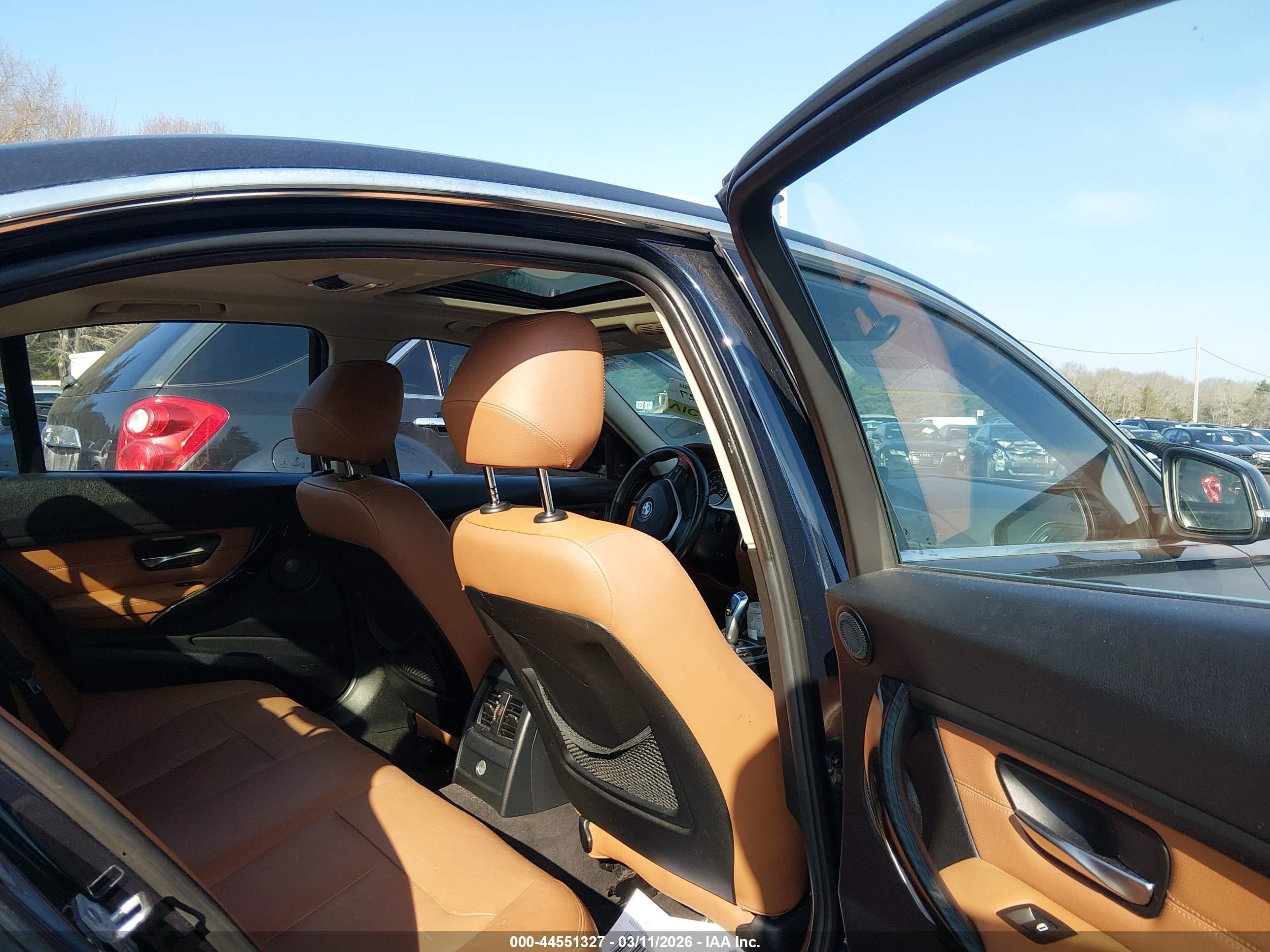 BMW 335I image 8