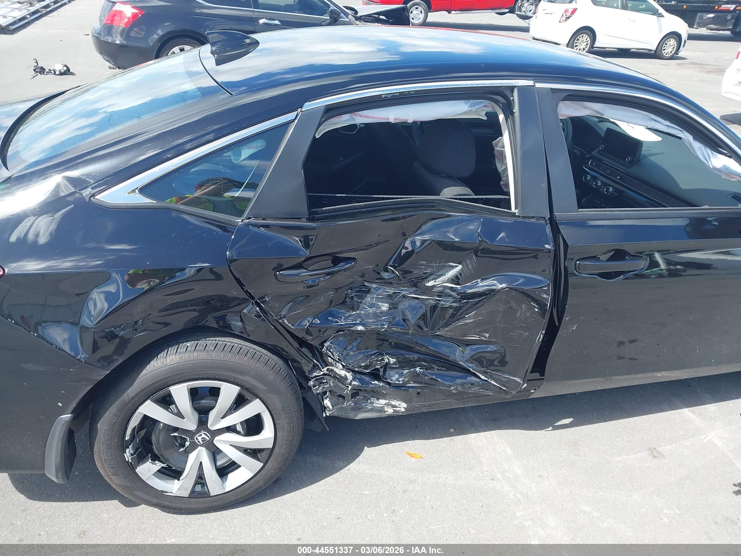HONDA CIVIC image 6