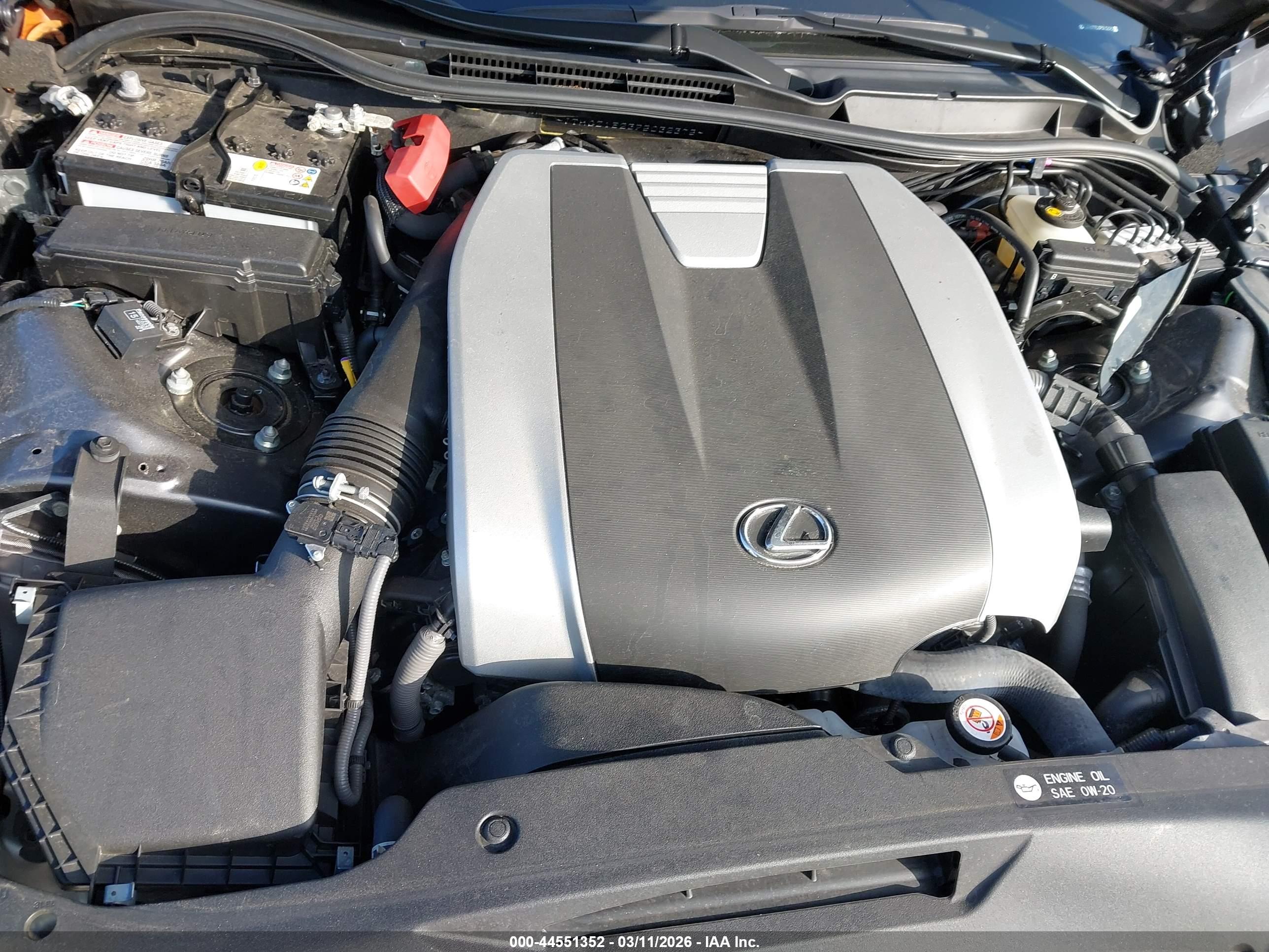 LEXUS IS image 10