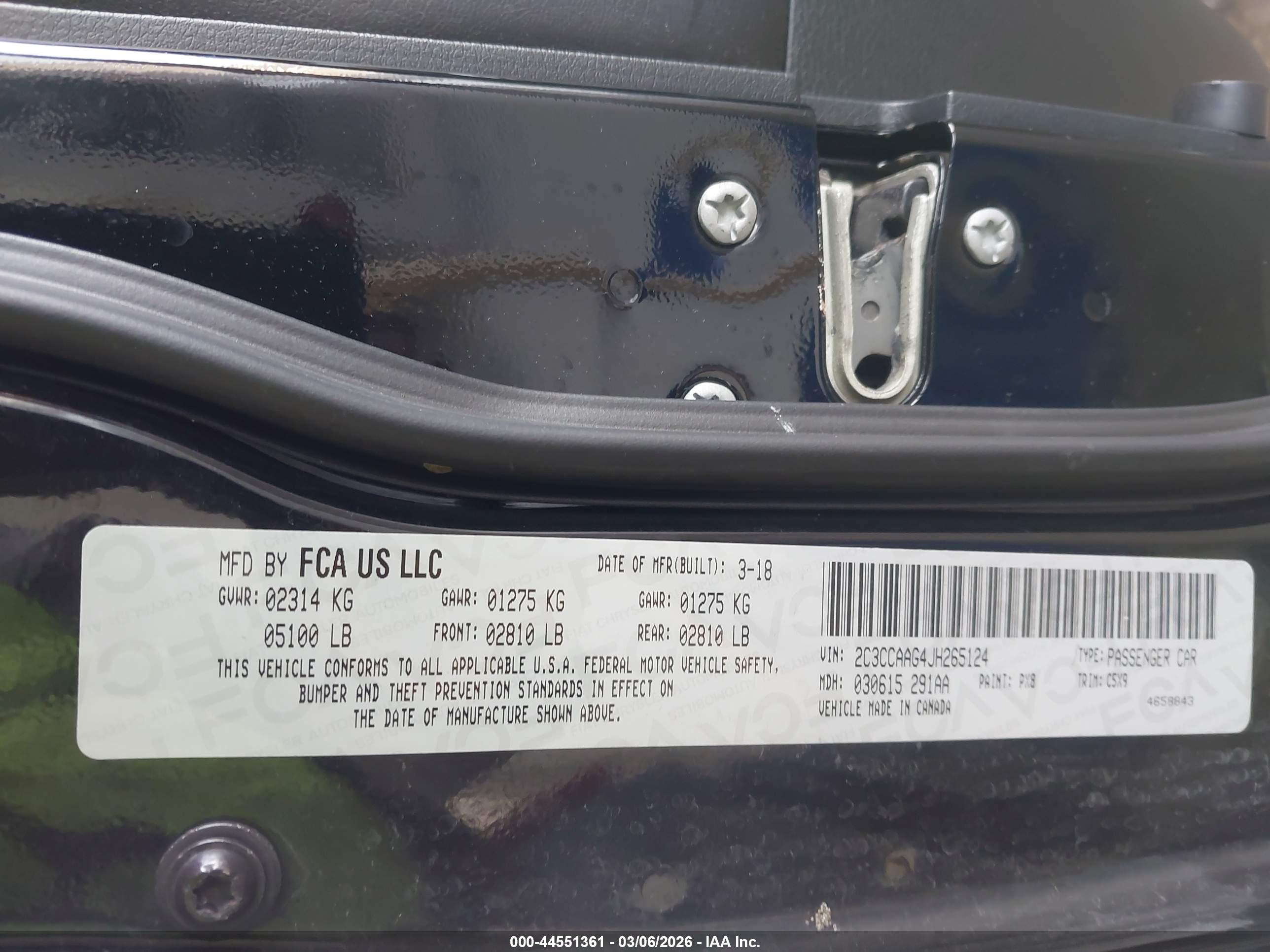 CHRYSLER 300 image 9