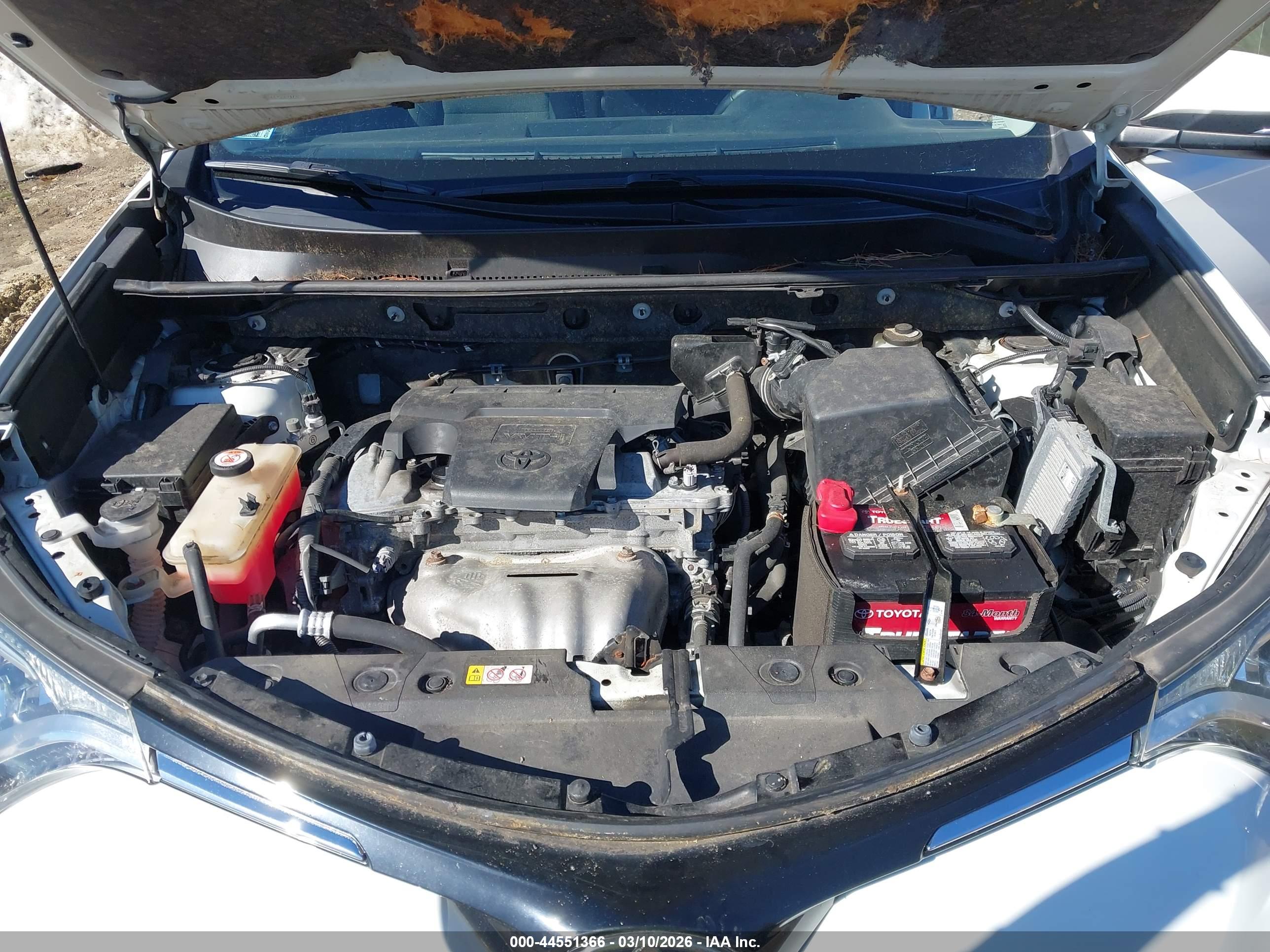 TOYOTA RAV4 image 10