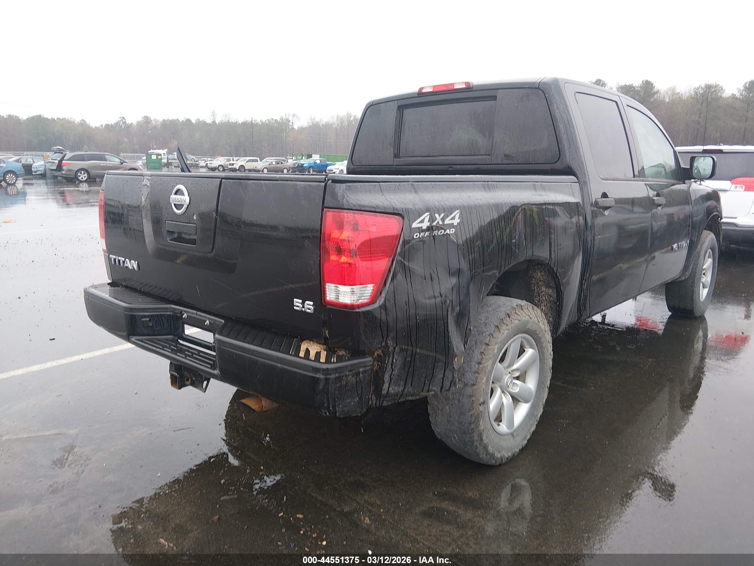 NISSAN TITAN image 4