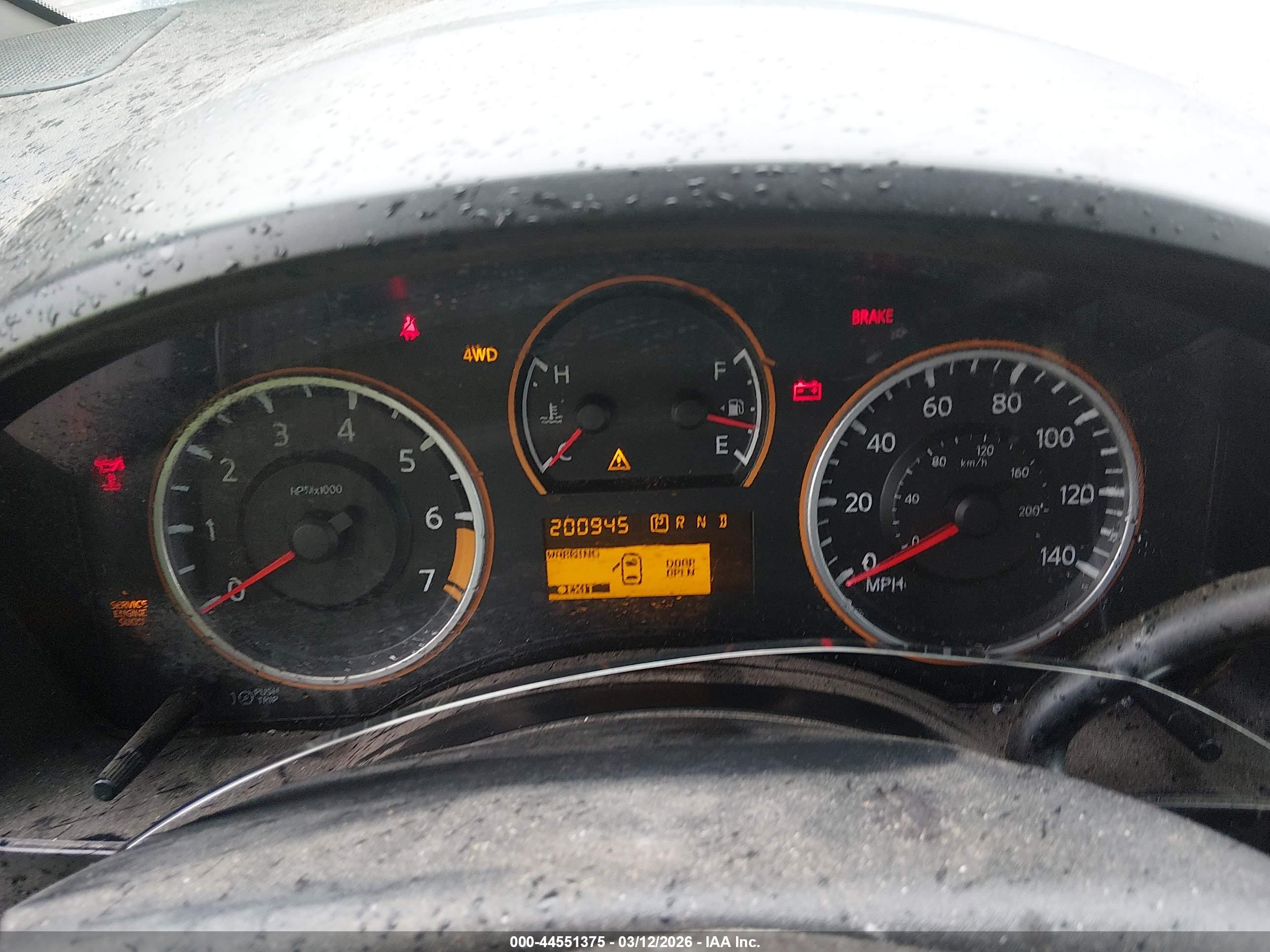NISSAN TITAN image 7