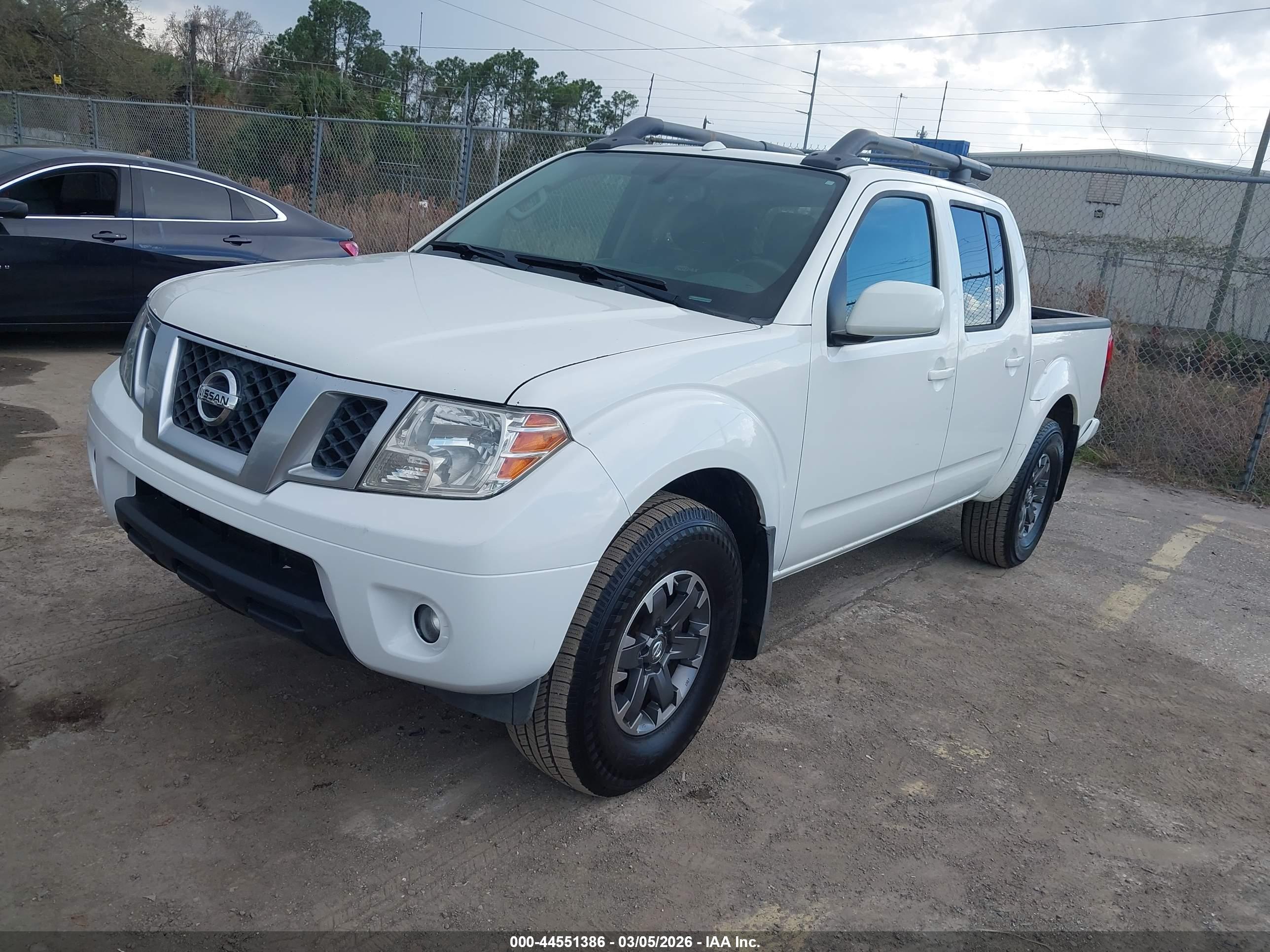 NISSAN FRONTIER image 2