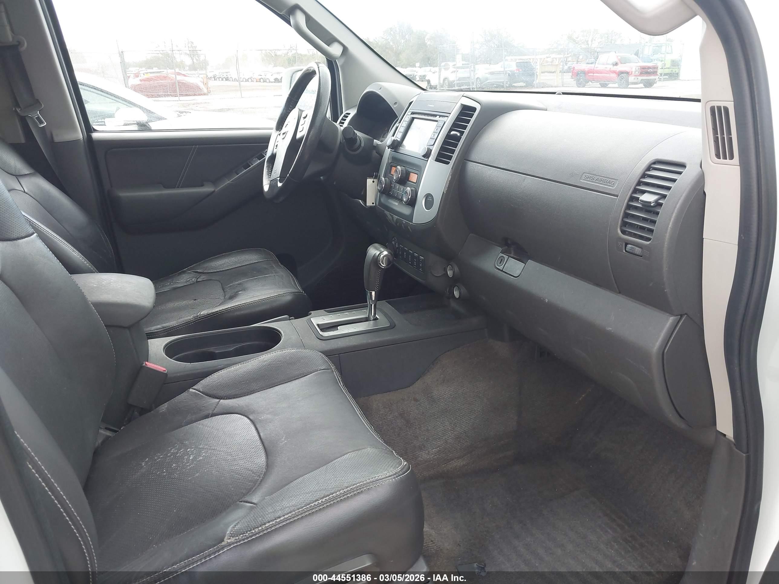 NISSAN FRONTIER image 5