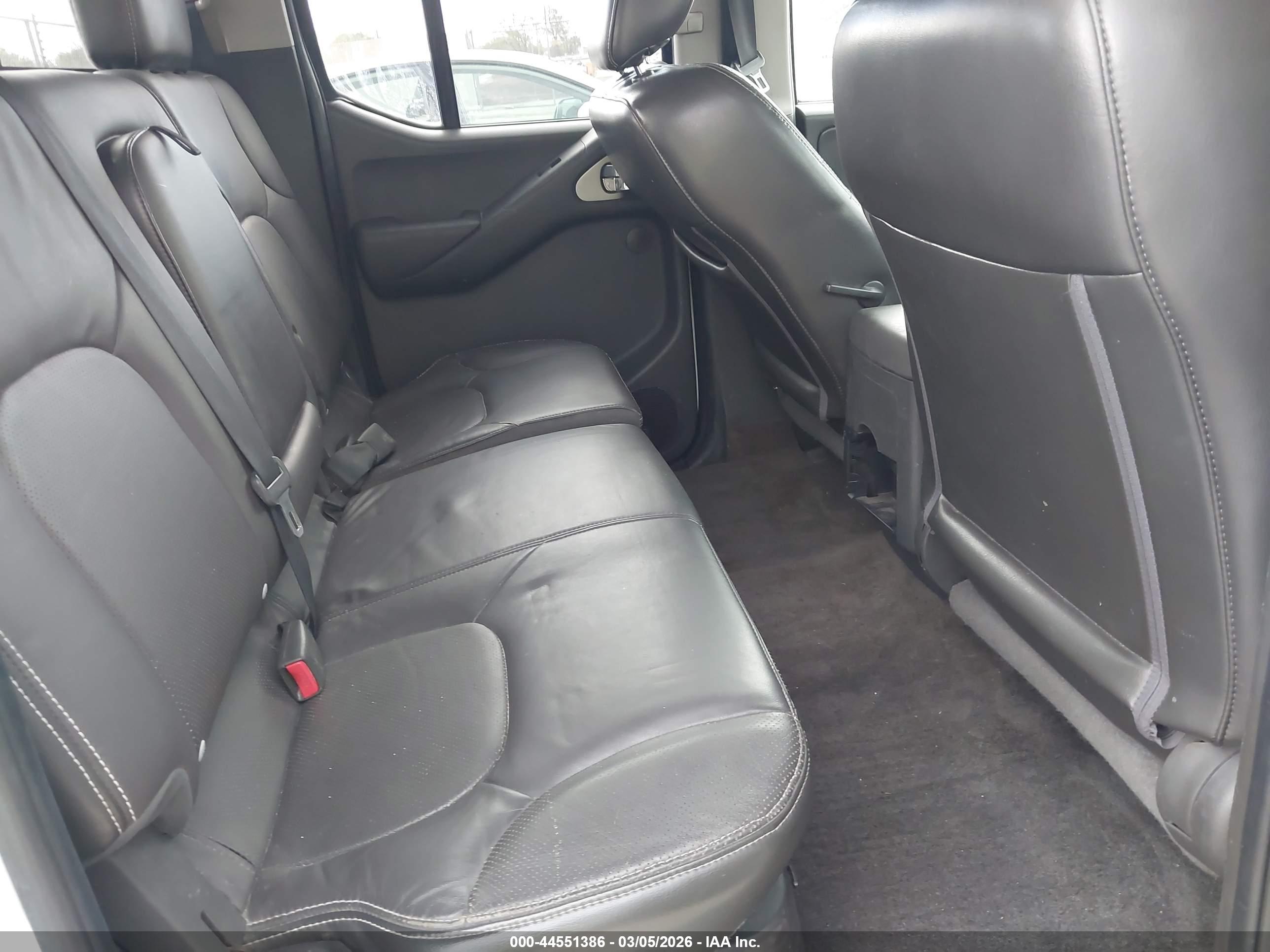 NISSAN FRONTIER image 8