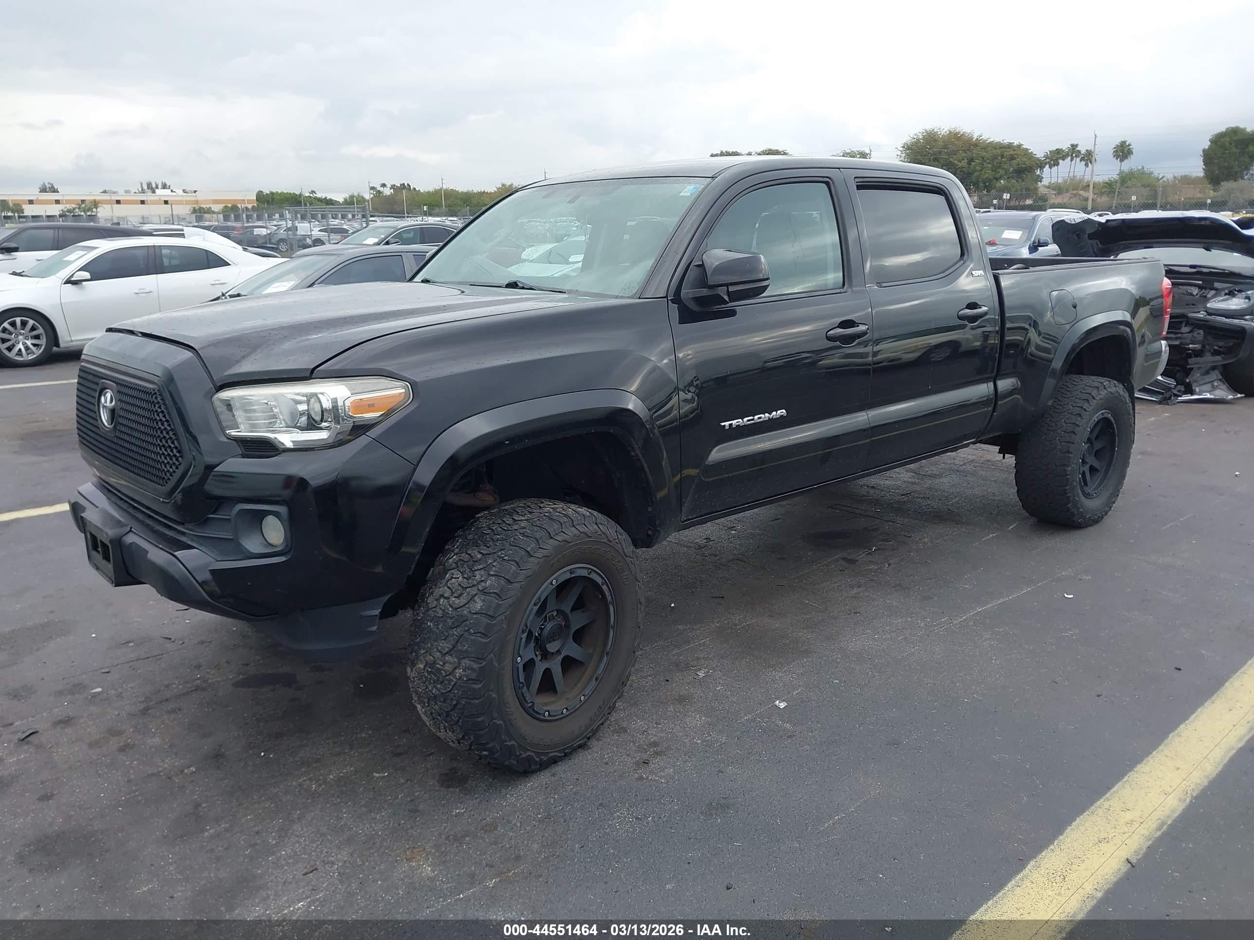 TOYOTA TACOMA image 2