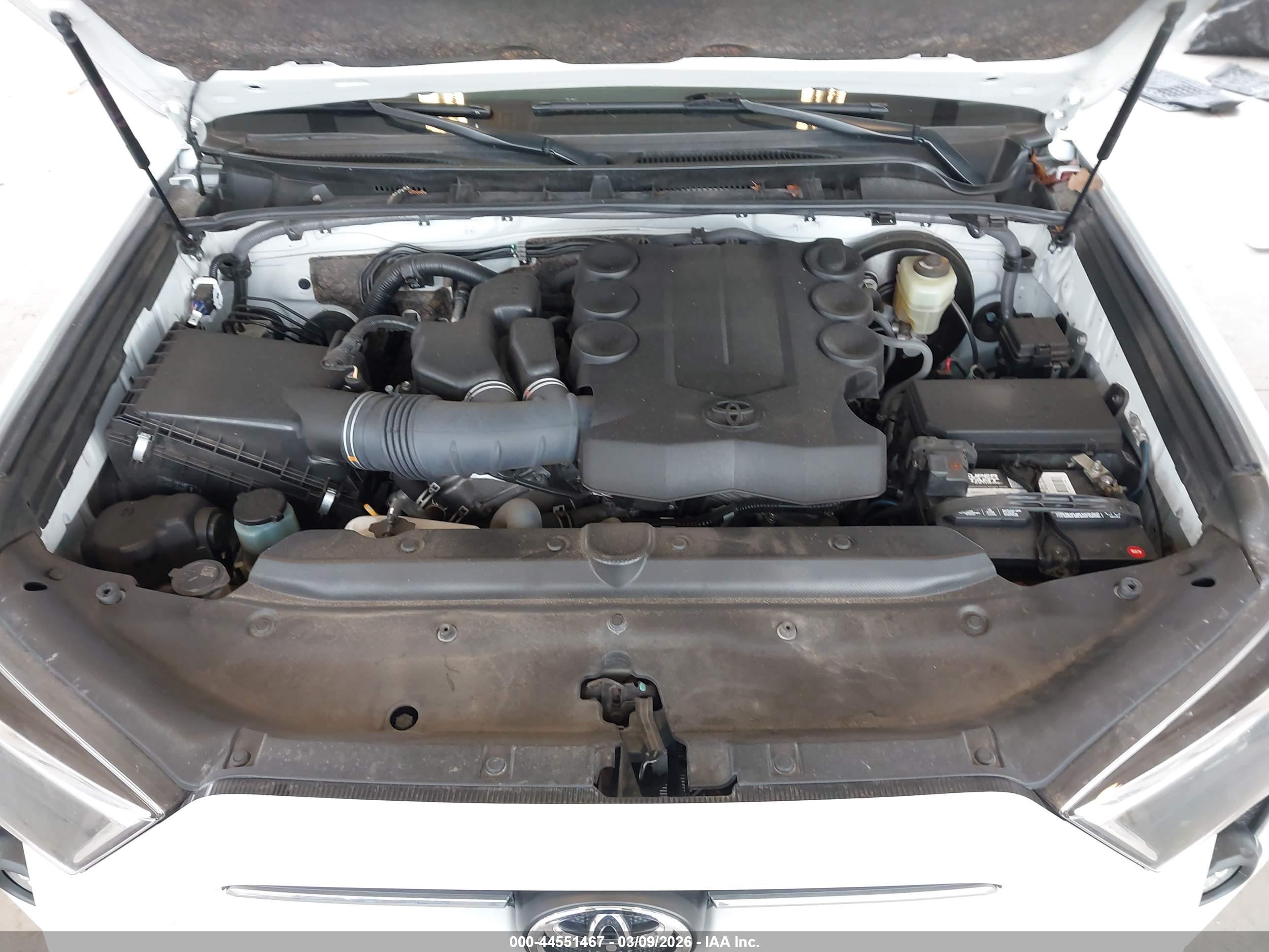 TOYOTA 4RUNNER image 10