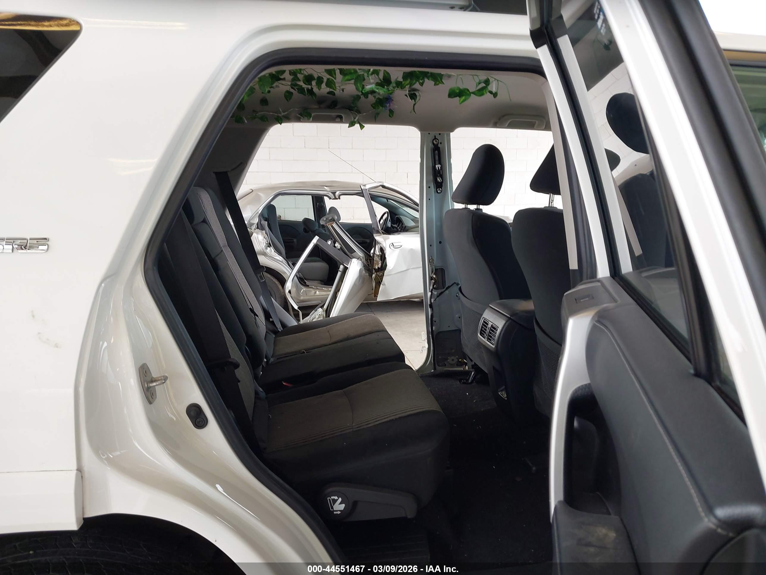 TOYOTA 4RUNNER image 8