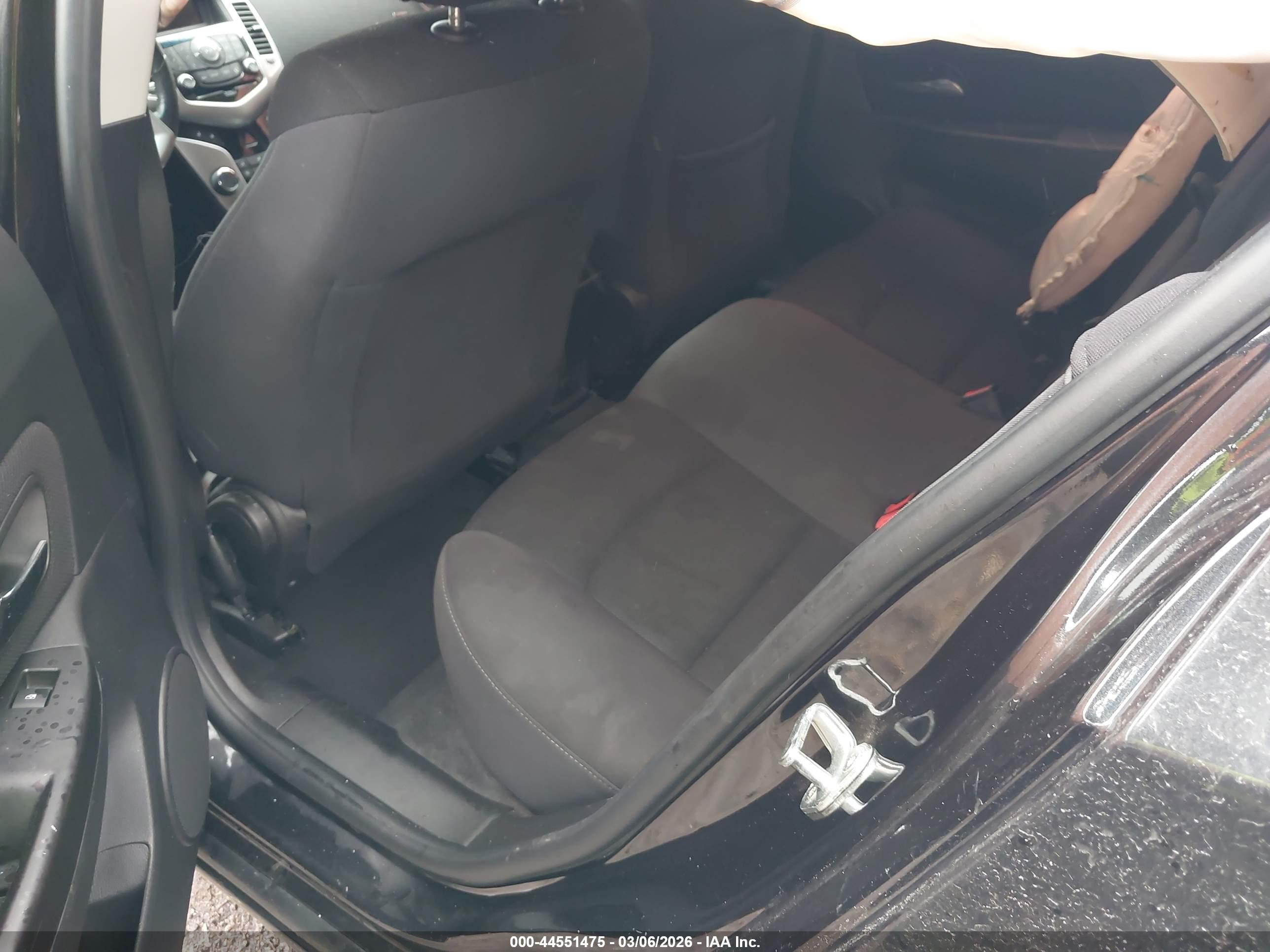CHEVROLET CRUZE image 8