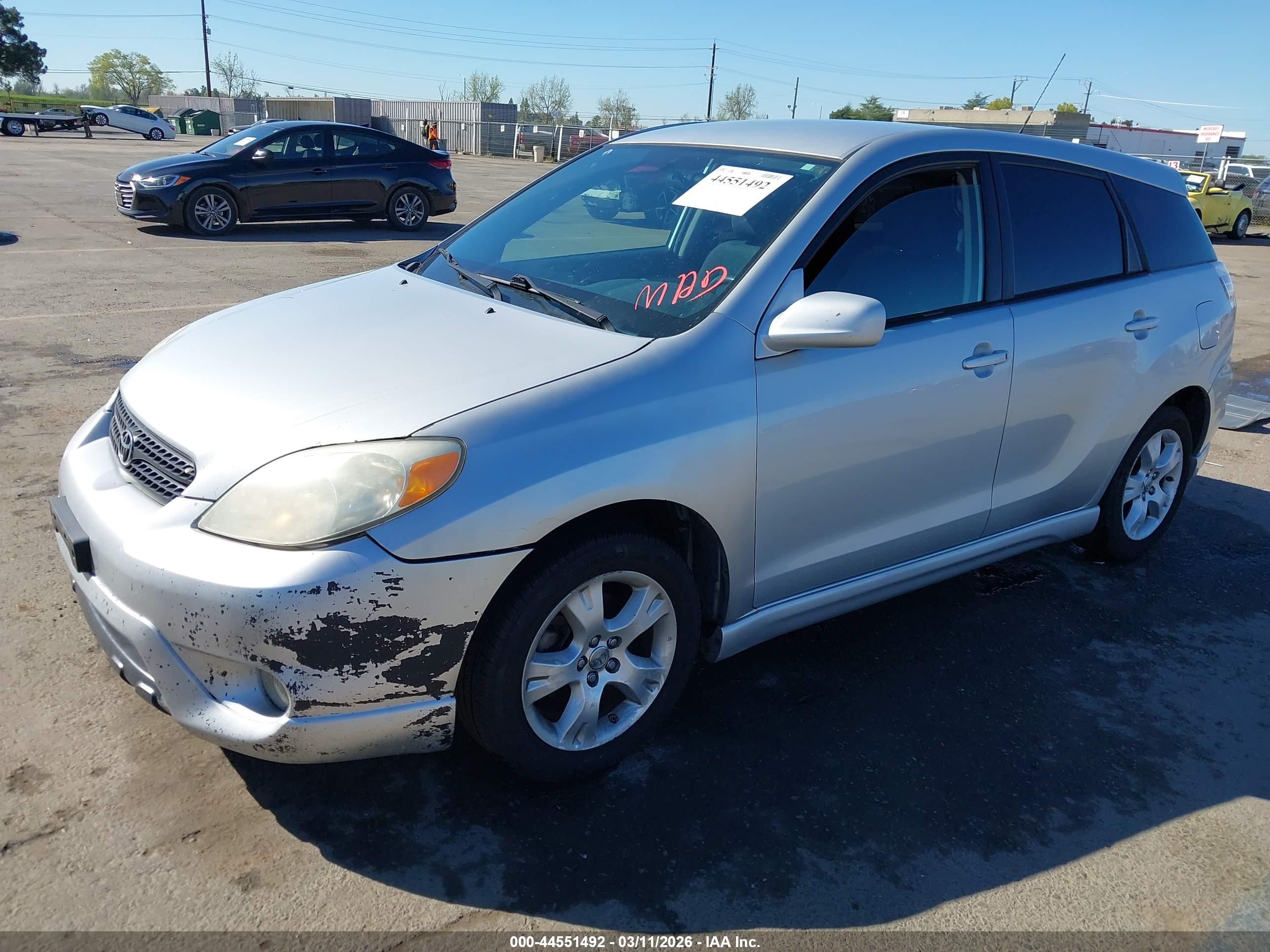 TOYOTA MATRIX image 2