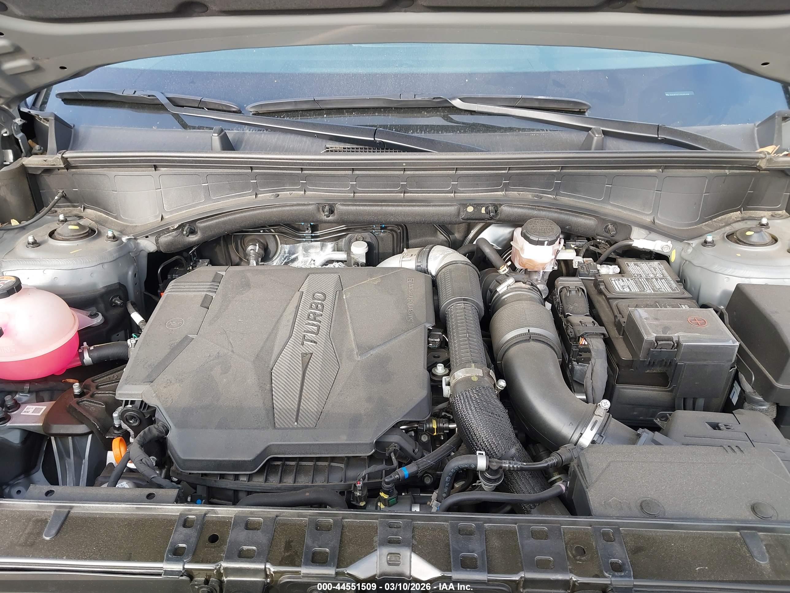 HYUNDAI SANTA image 10