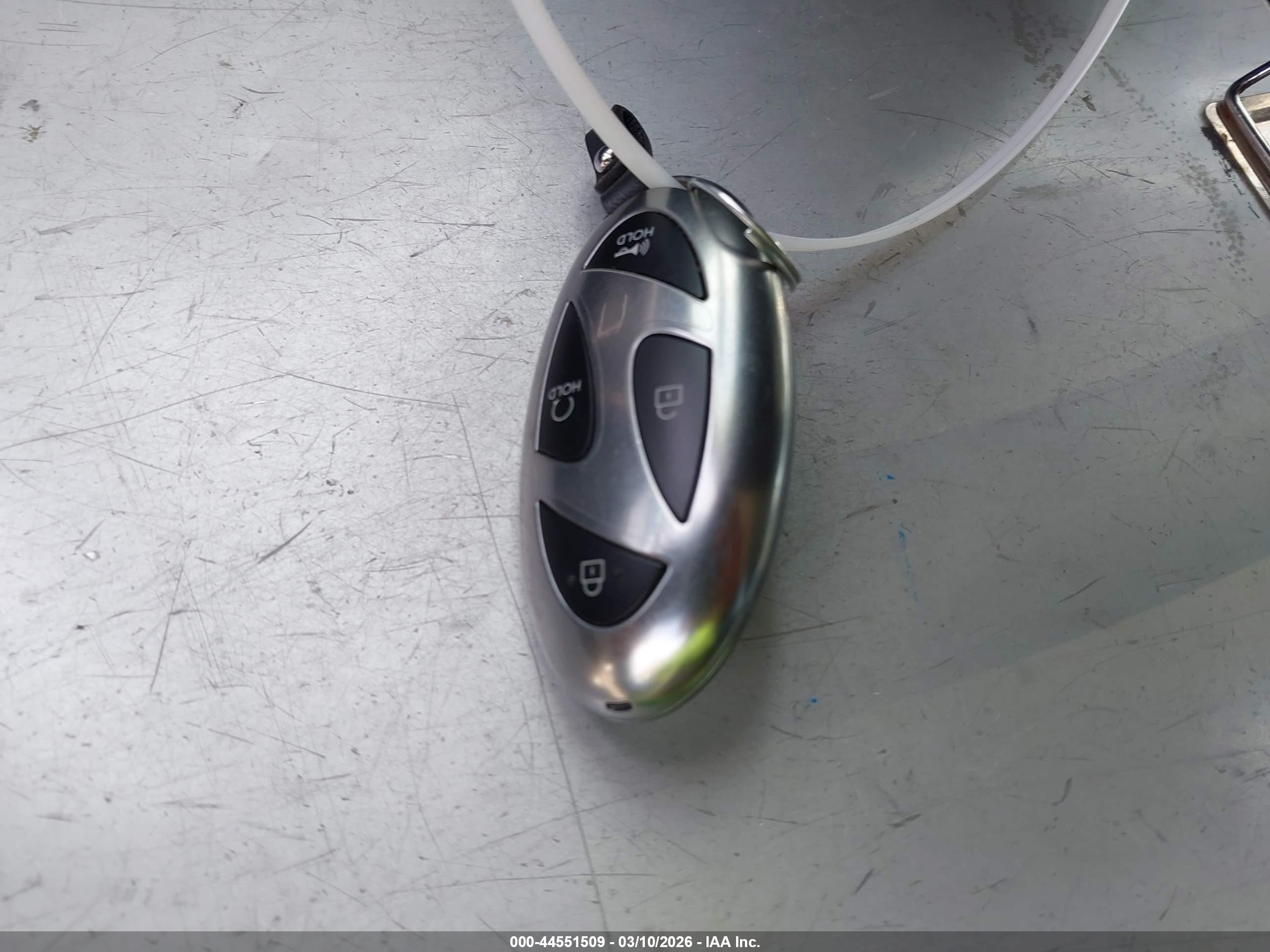 HYUNDAI SANTA image 11
