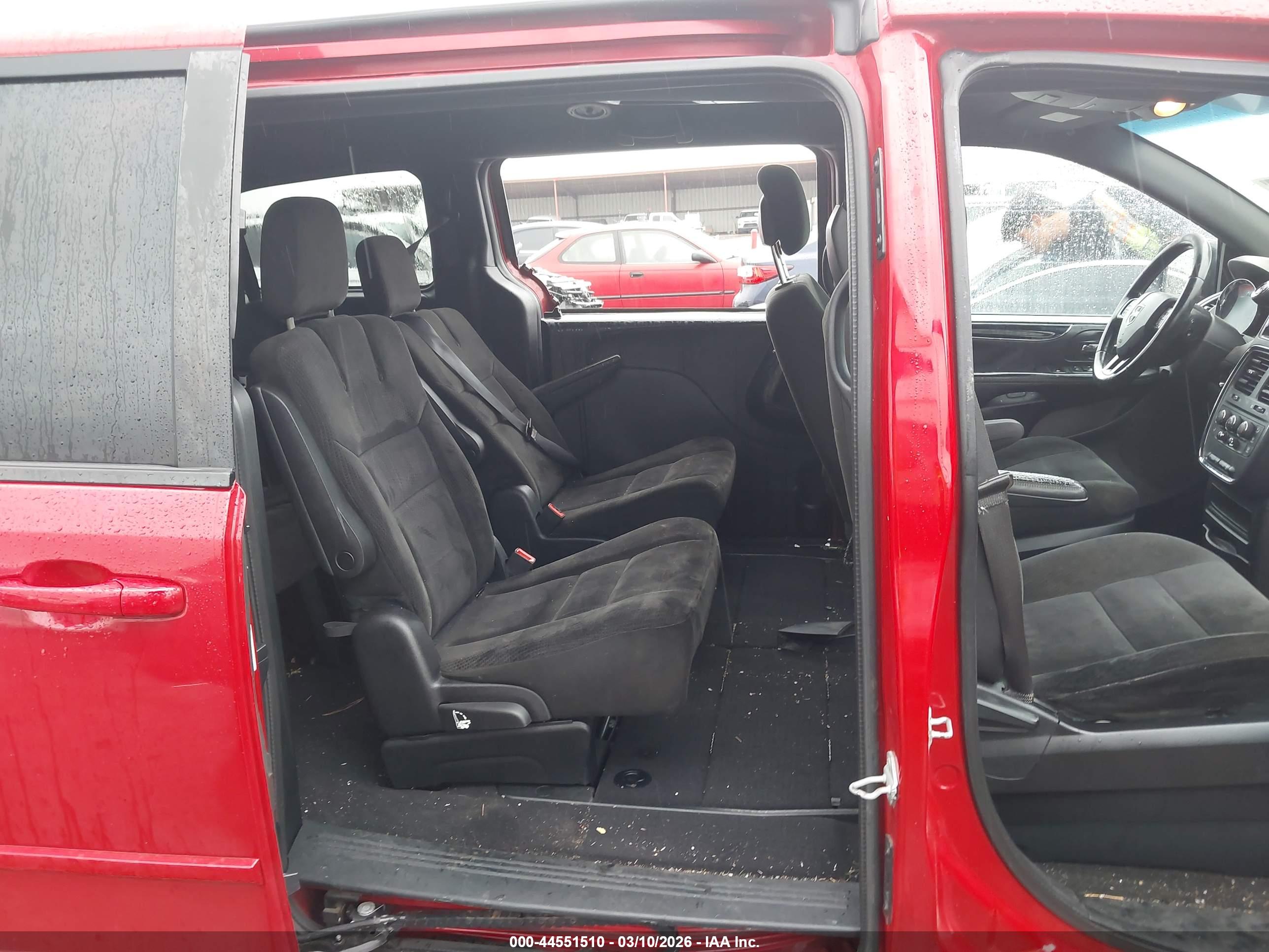 DODGE GRAND image 8