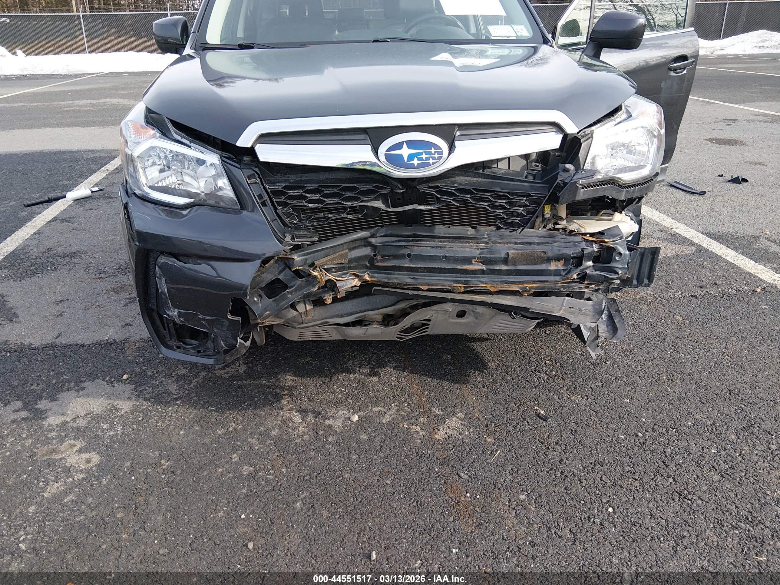 SUBARU FORESTER image 6