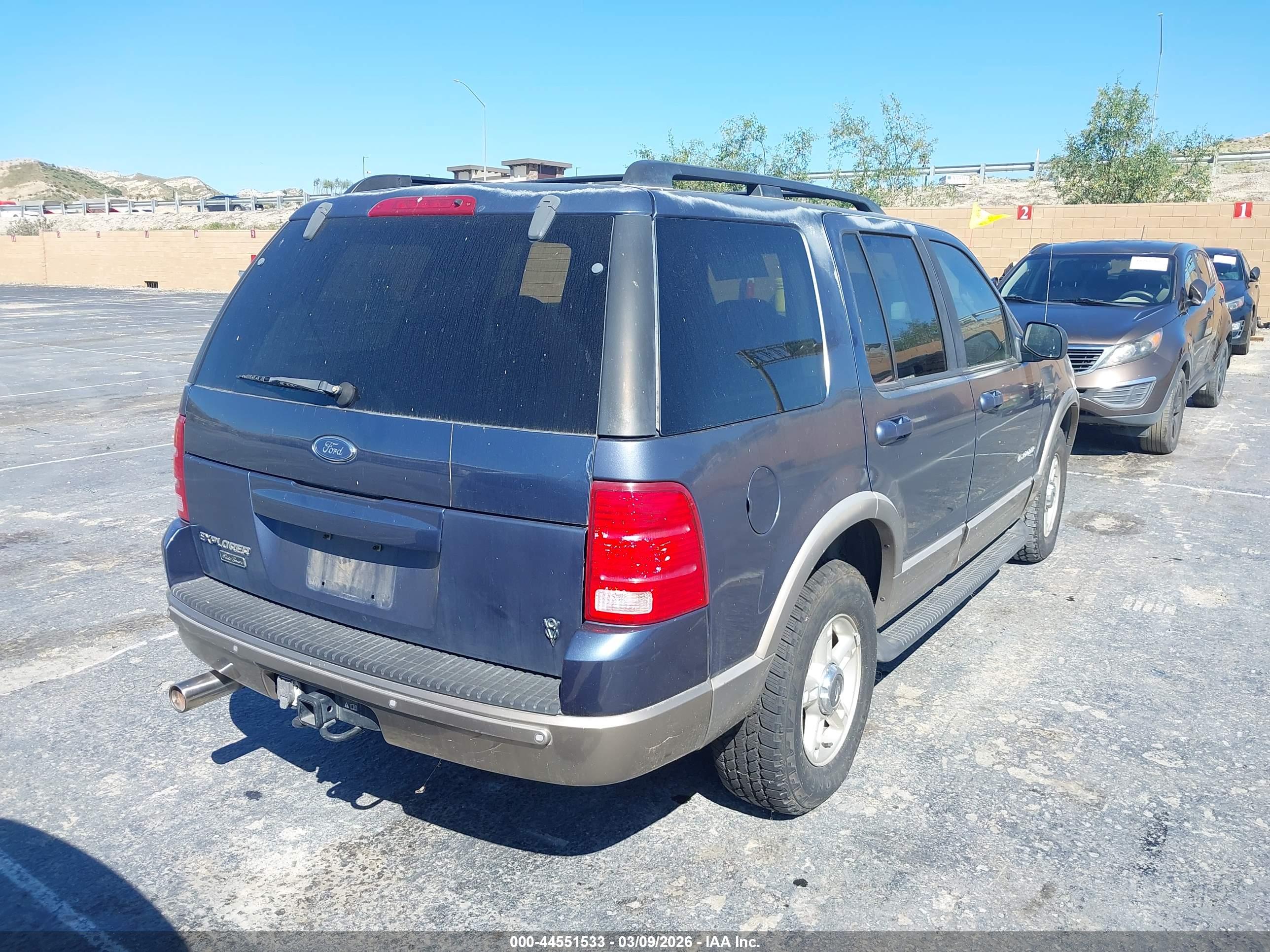 FORD EXPLORER image 4