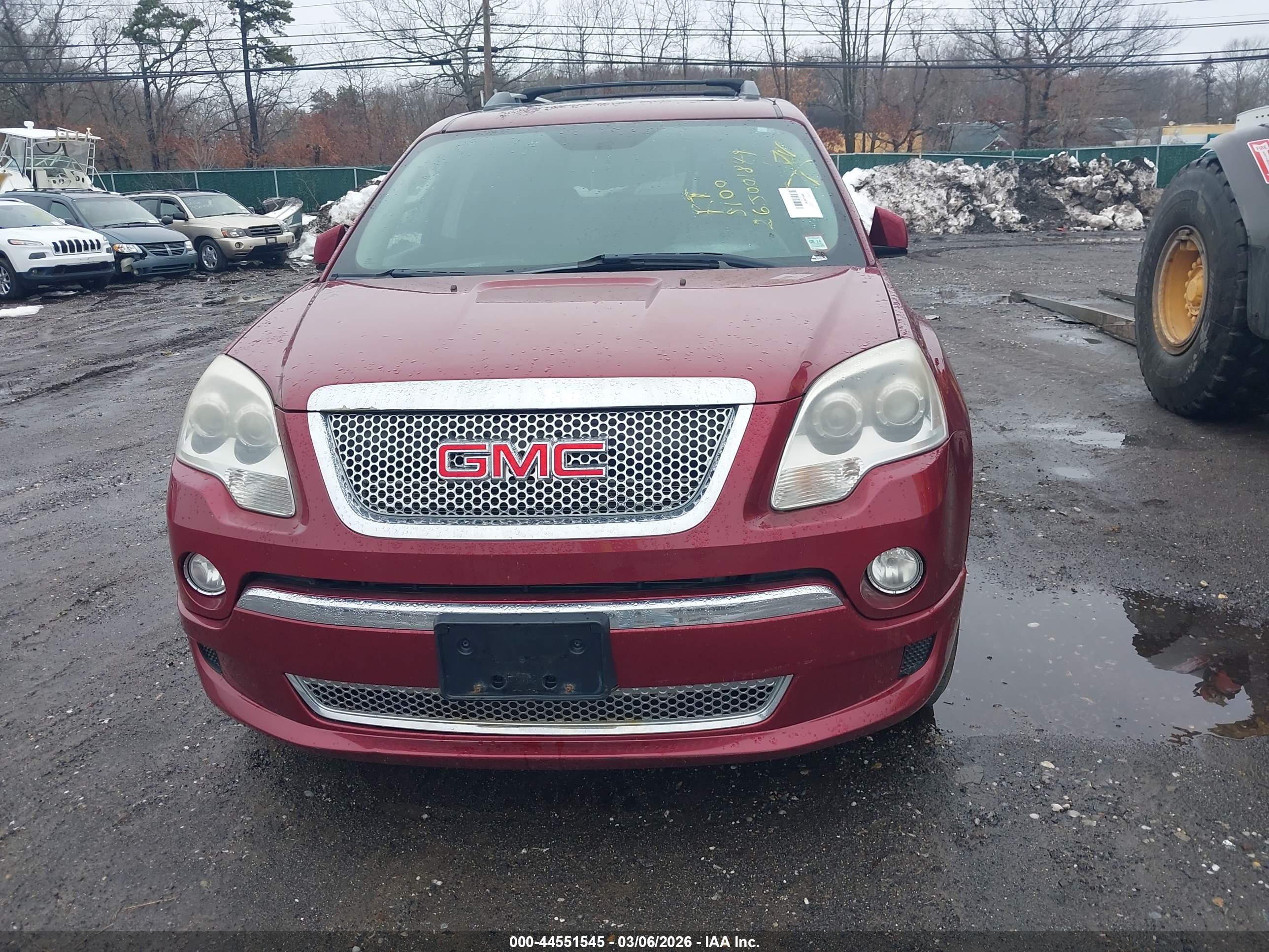 GMC ACADIA image 6