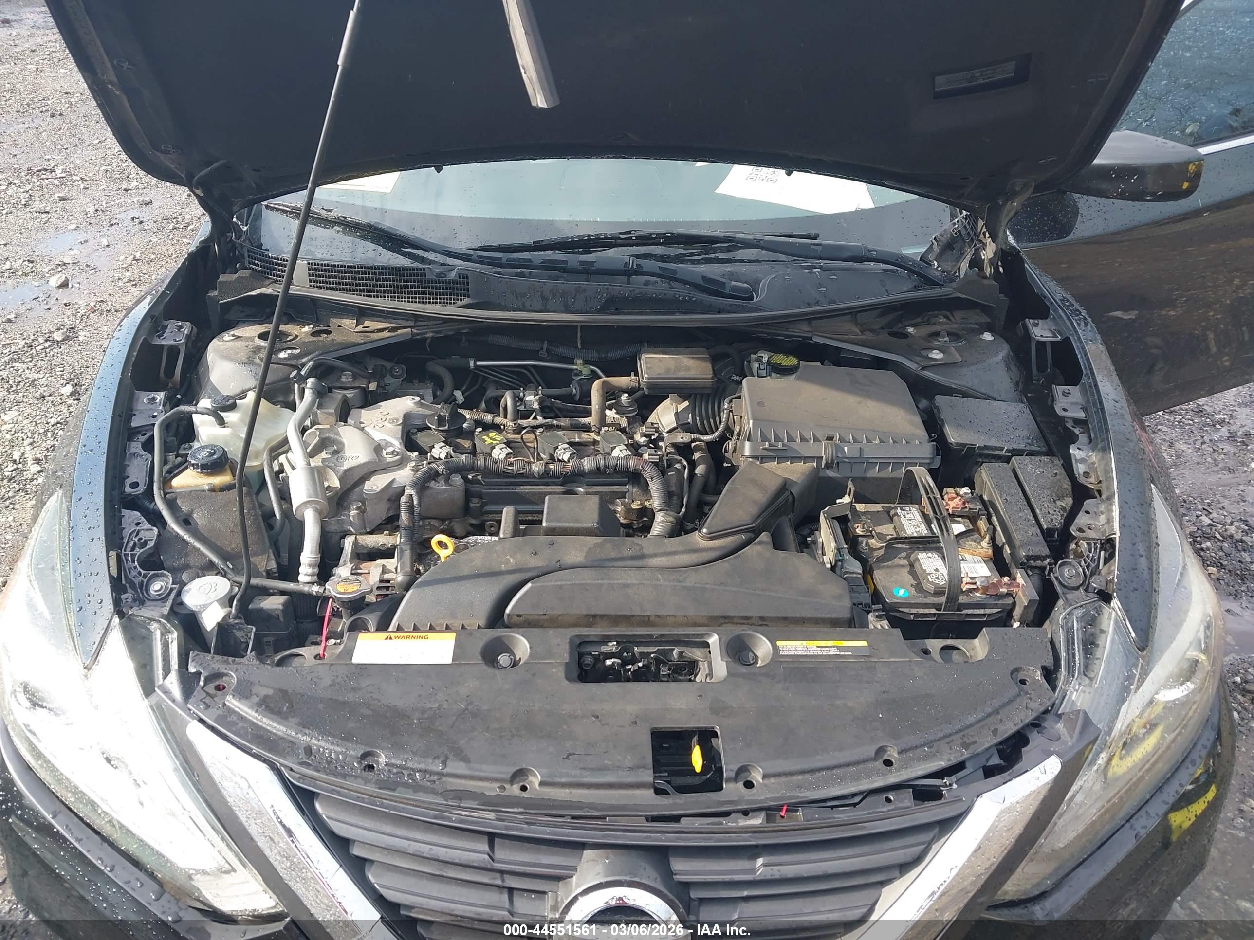 NISSAN ALTIMA image 10
