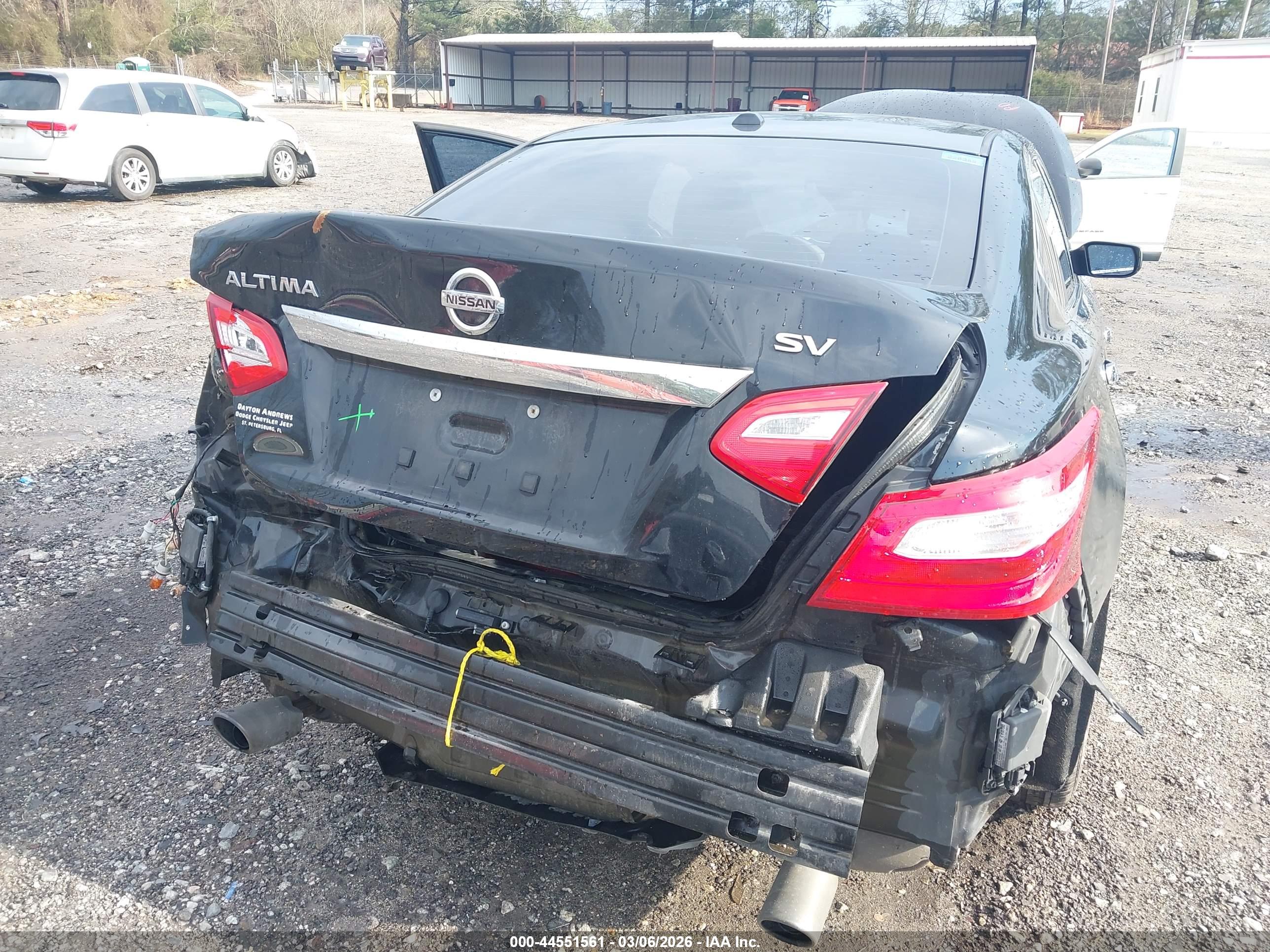 NISSAN ALTIMA image 6