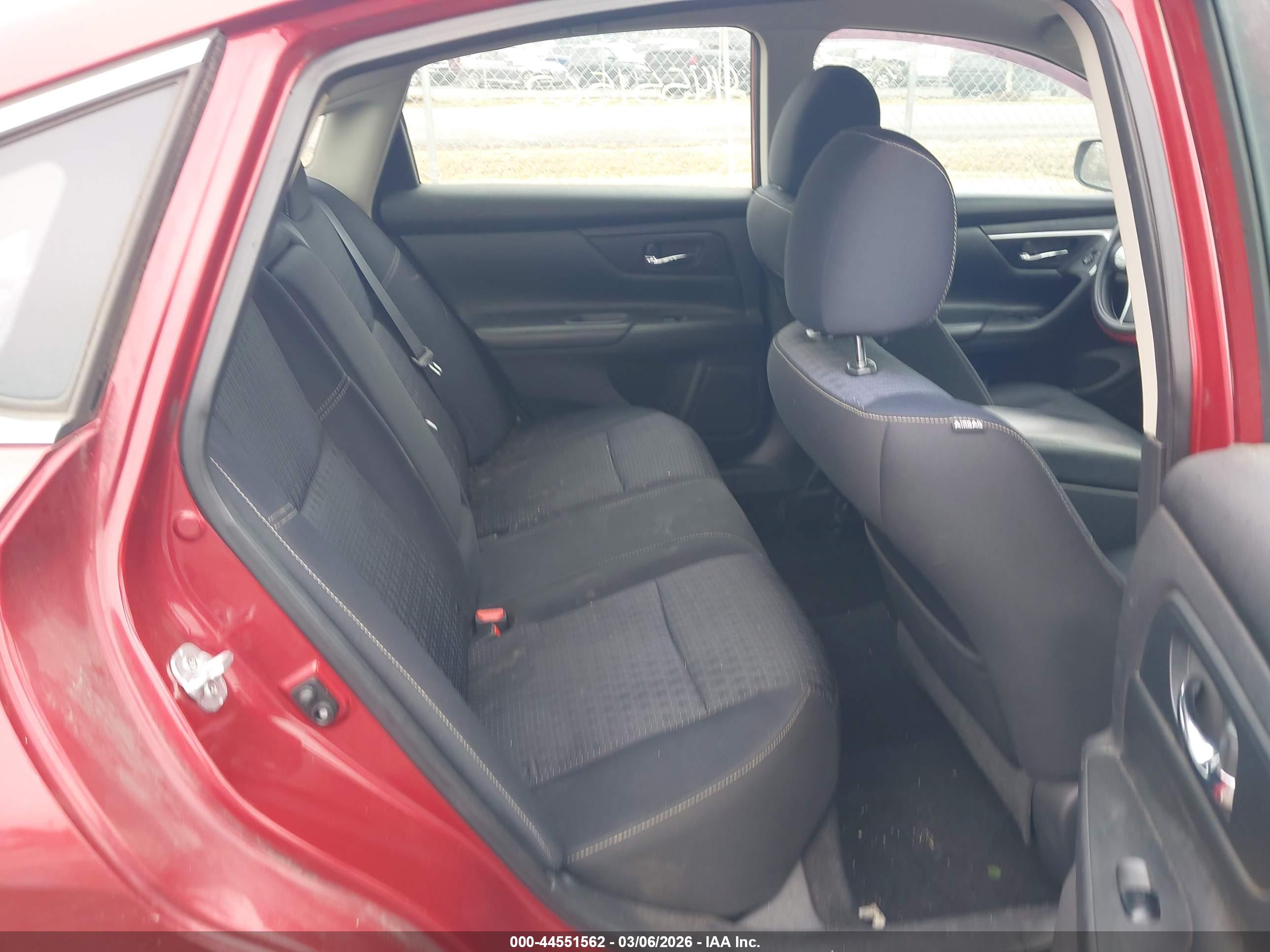NISSAN ALTIMA image 8