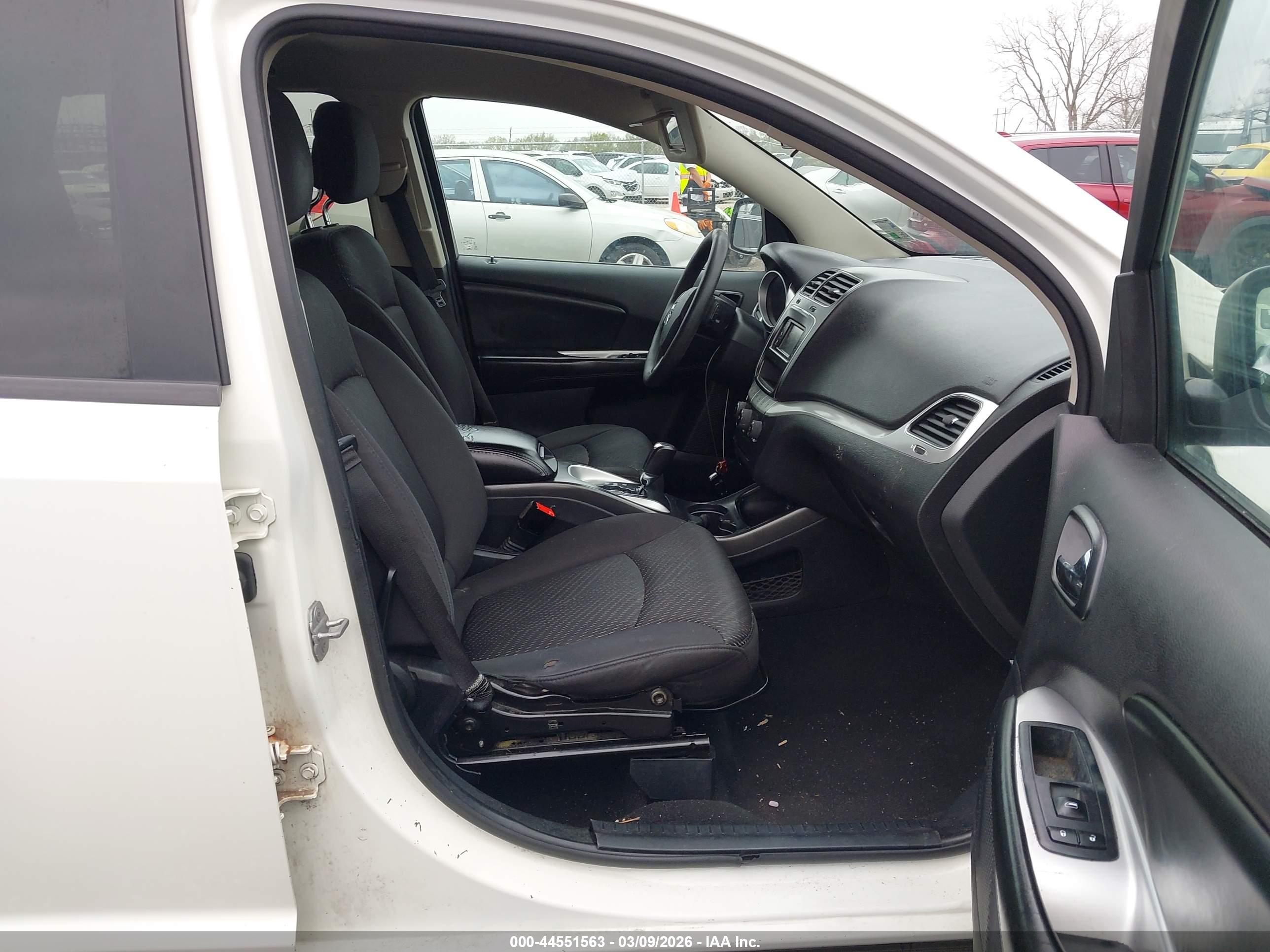 DODGE JOURNEY image 5