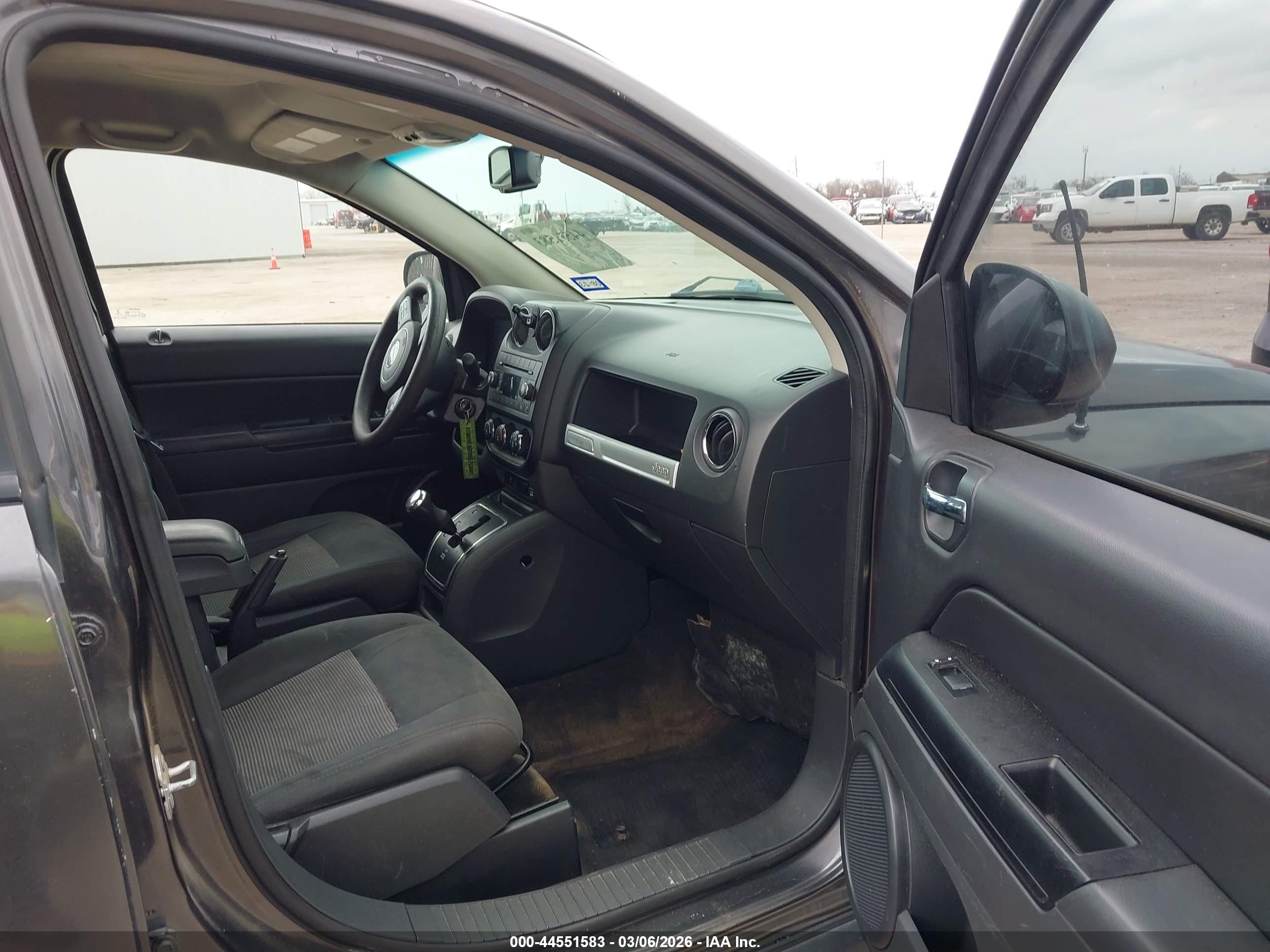 JEEP COMPASS image 5