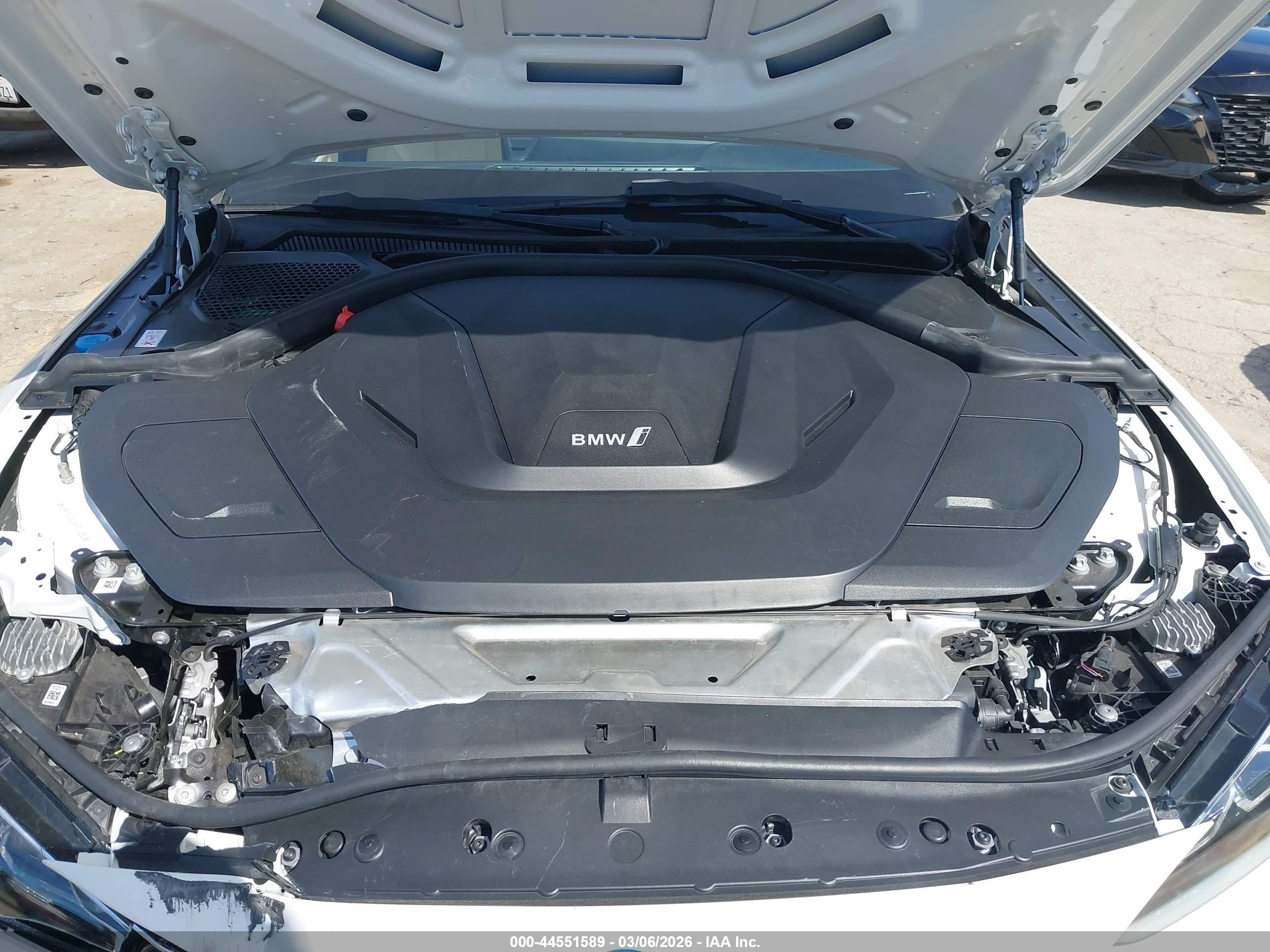 BMW I4 image 10