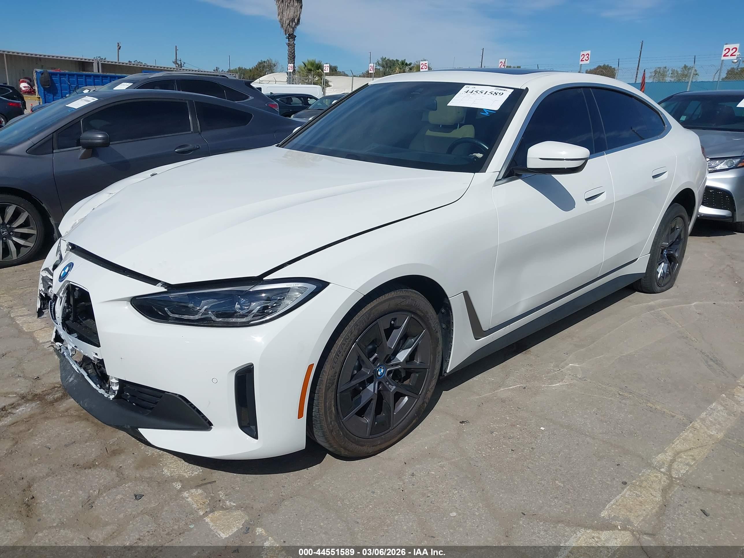 BMW I4 image 2