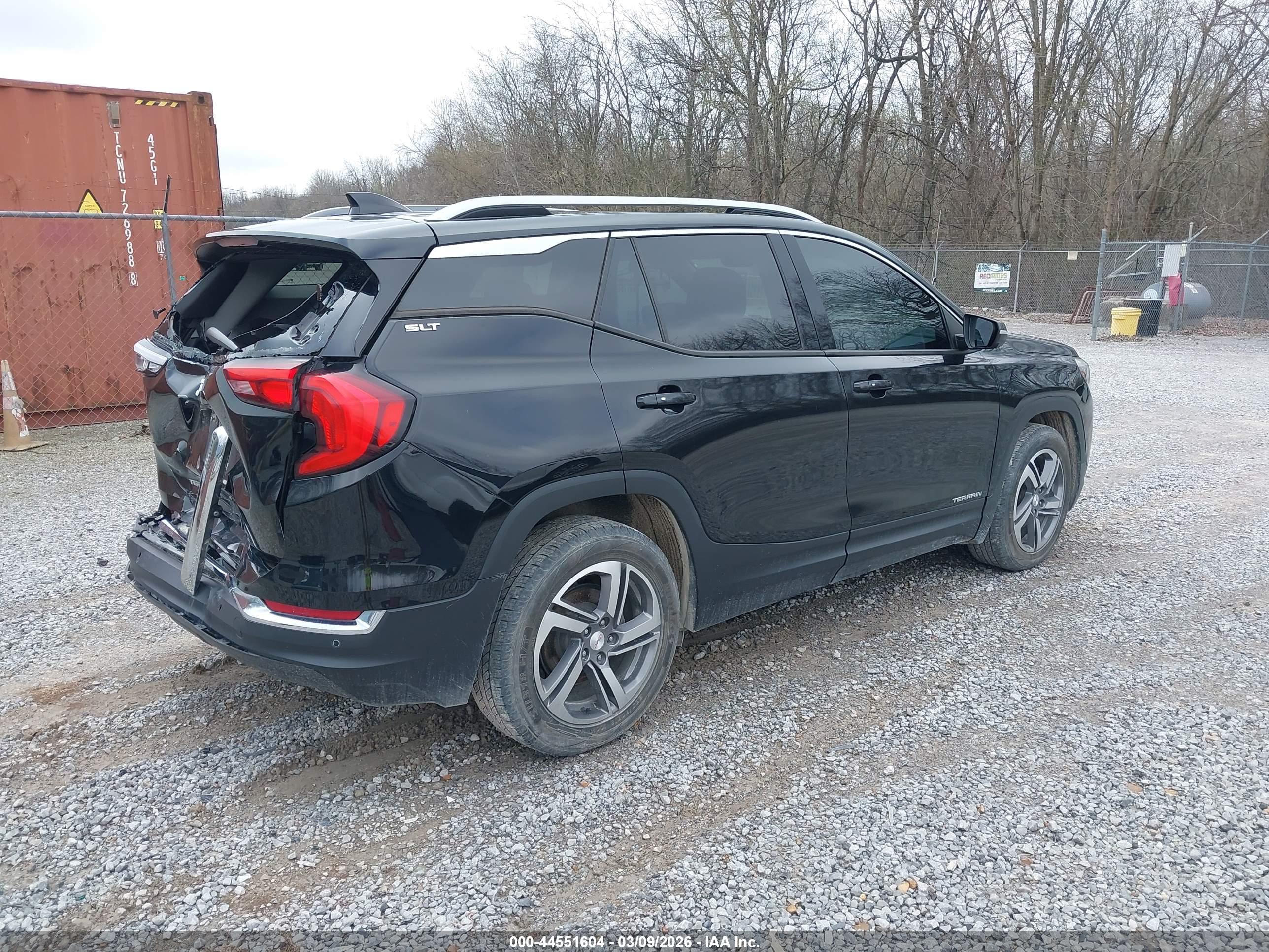 GMC TERRAIN image 4