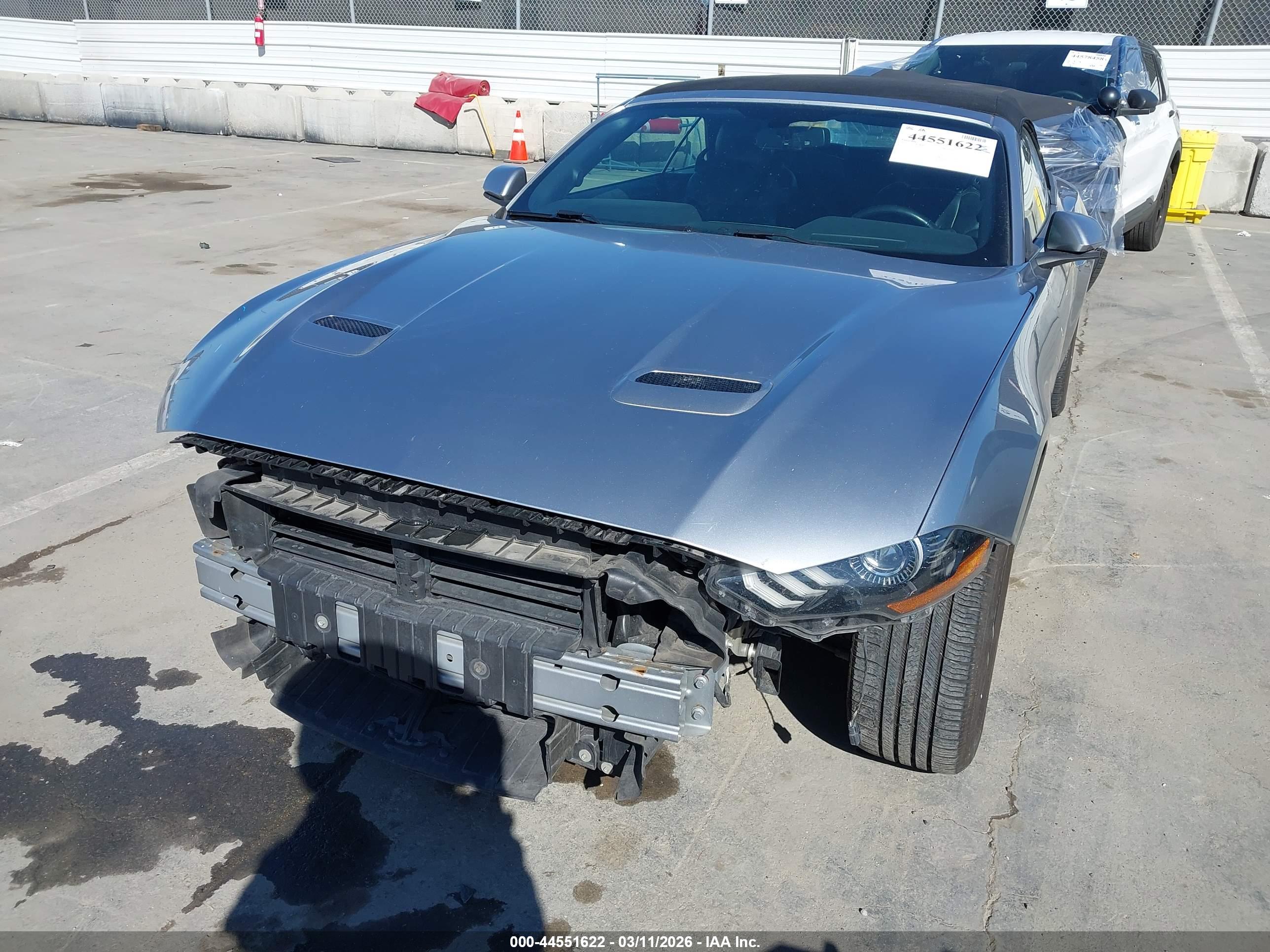 FORD MUSTANG image 6