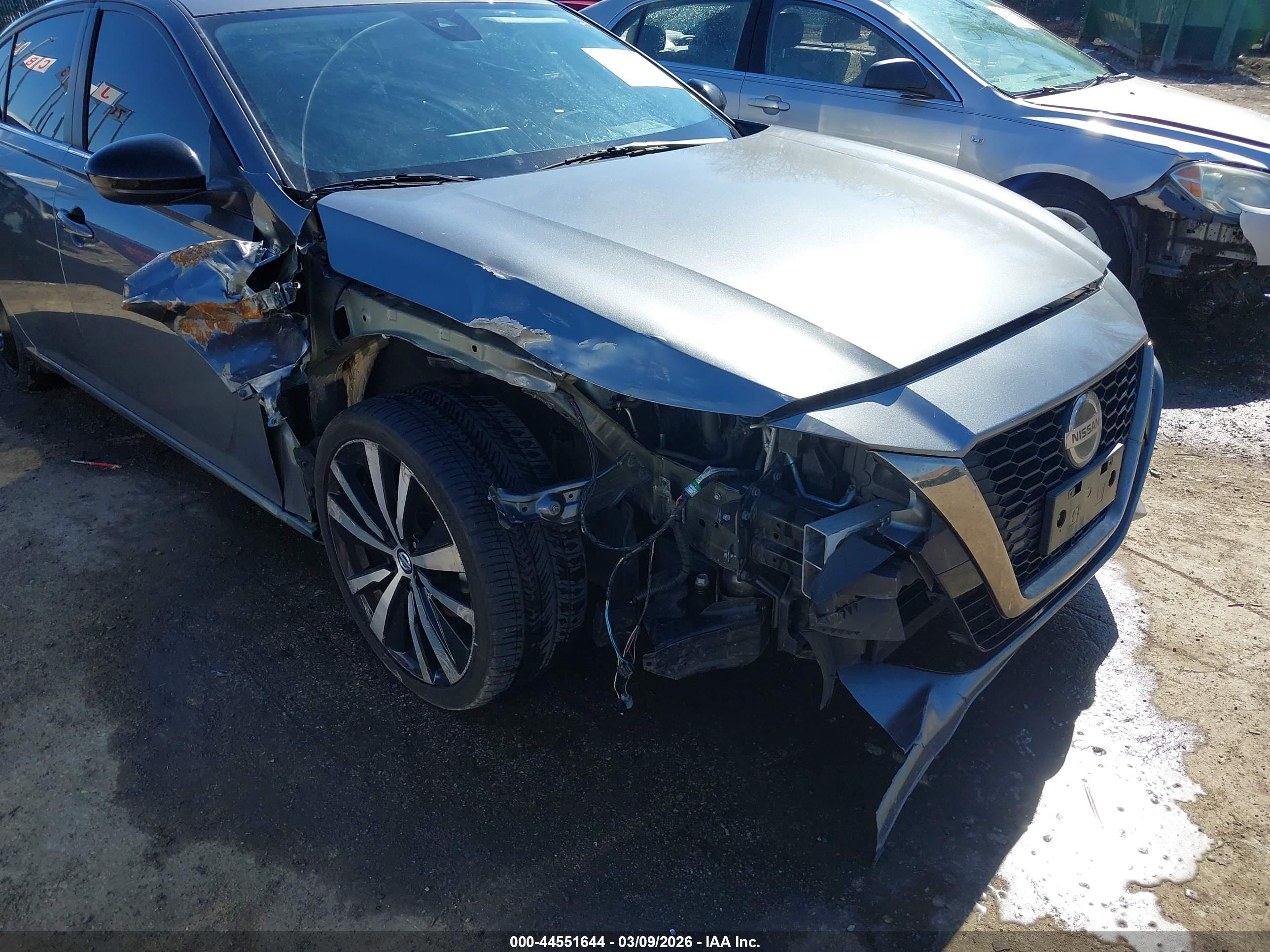 NISSAN ALTIMA image 6