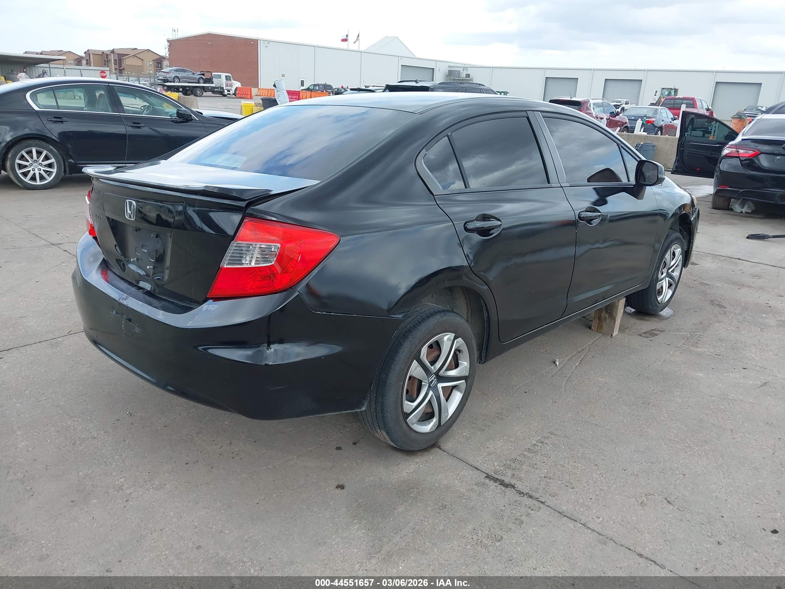 HONDA CIVIC image 4