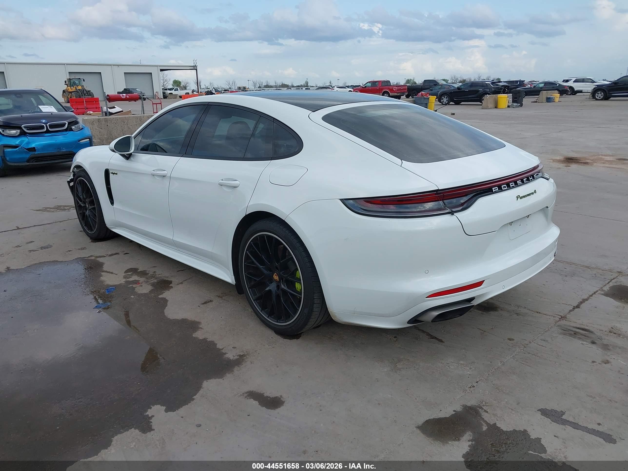 PORSCHE PANAMERA image 3