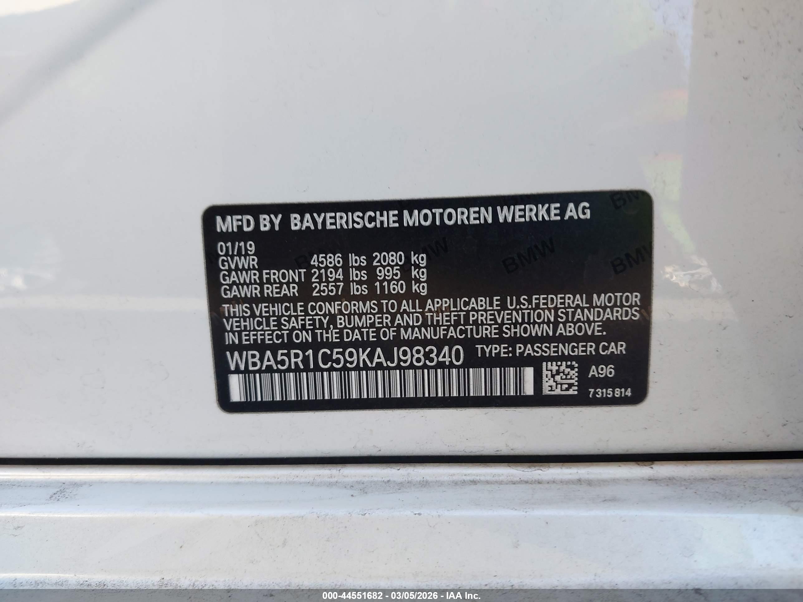 BMW 330I image 9