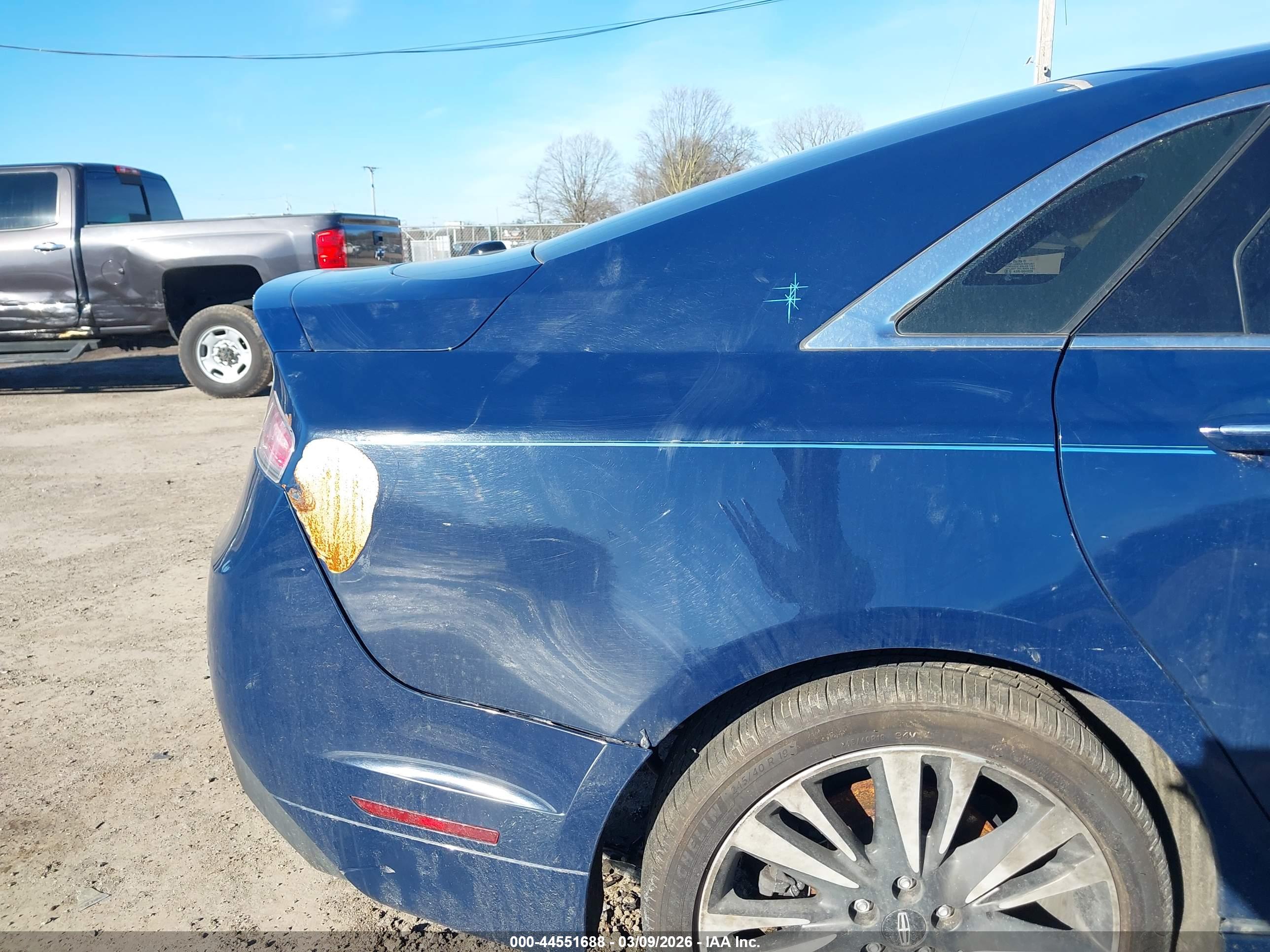 LINCOLN MKZ image 6