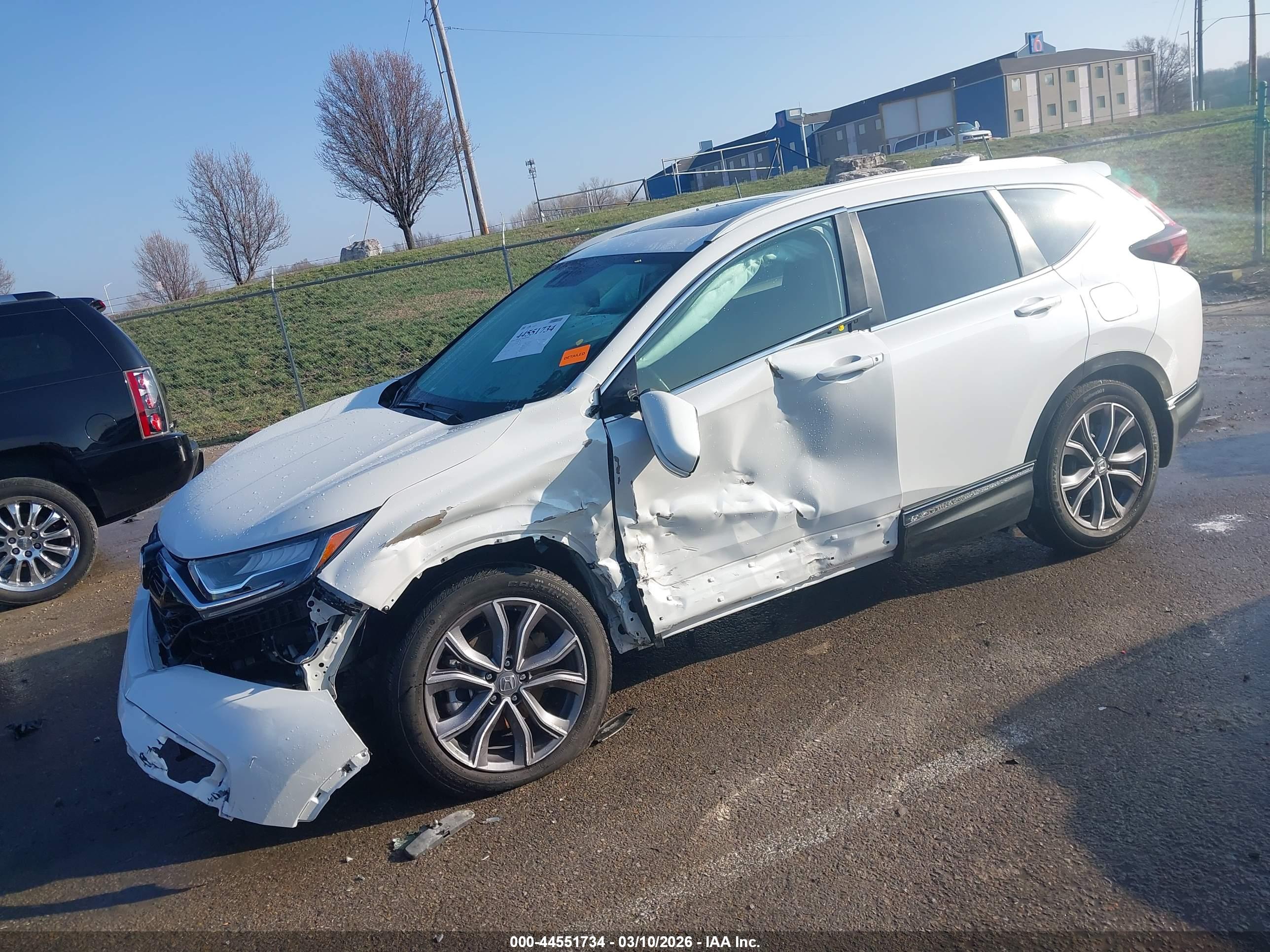 HONDA CR-V image 2