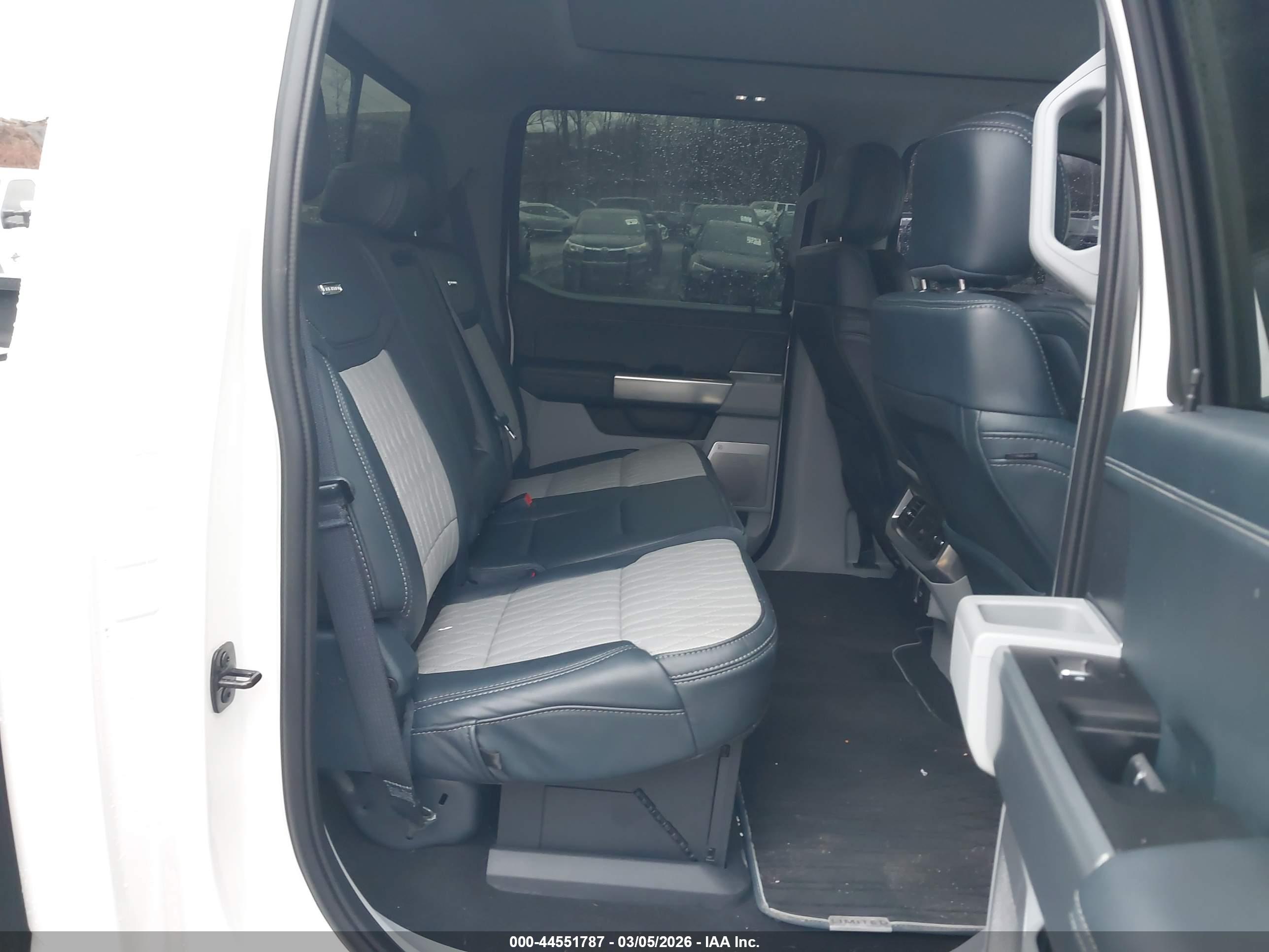 FORD F-350 image 8