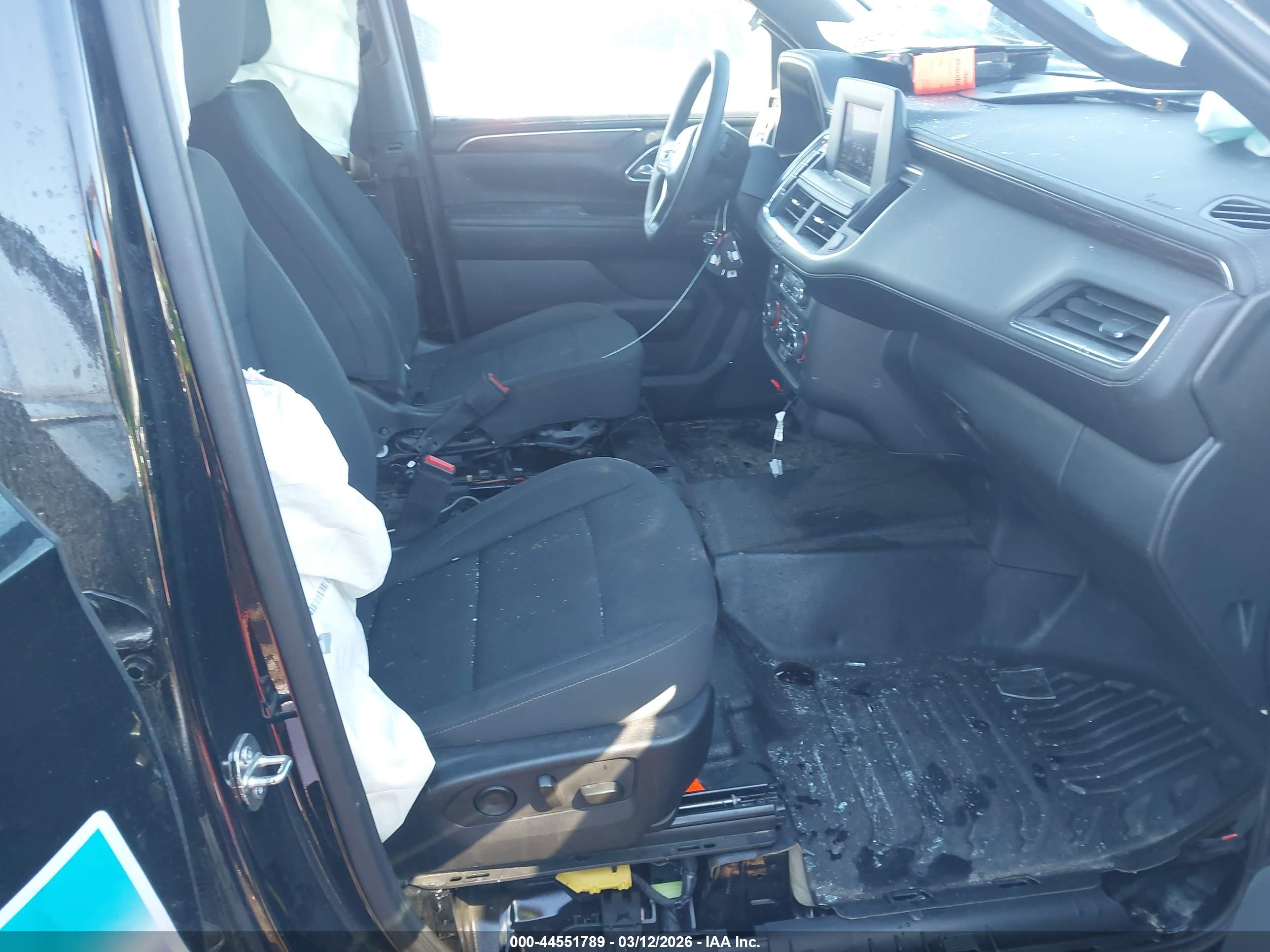 CHEVROLET TAHOE image 5