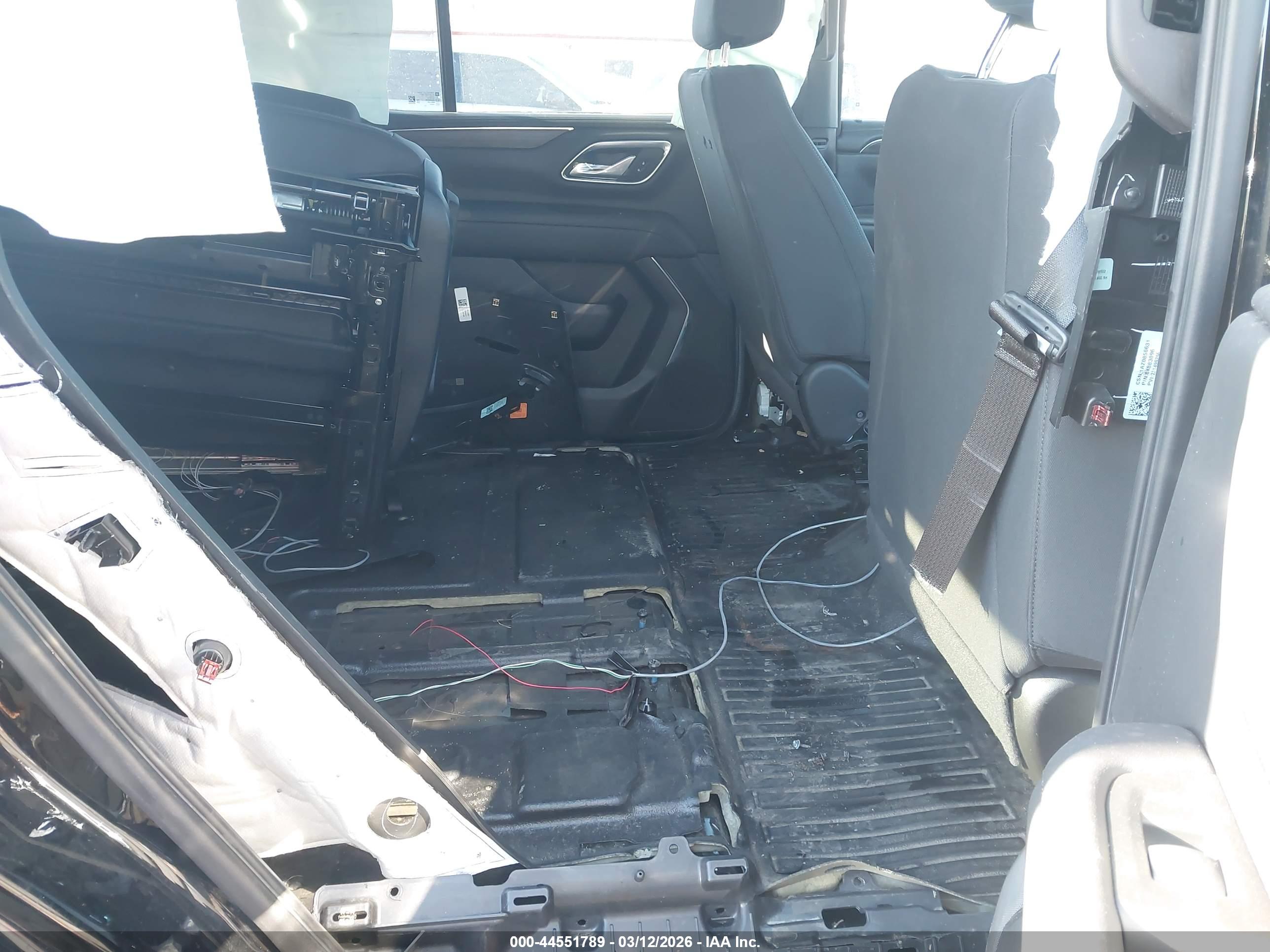 CHEVROLET TAHOE image 8